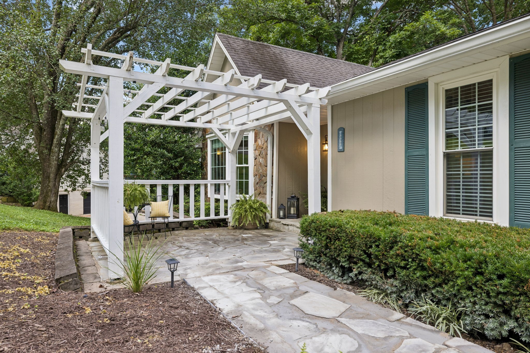 8346 Merrymount Dr