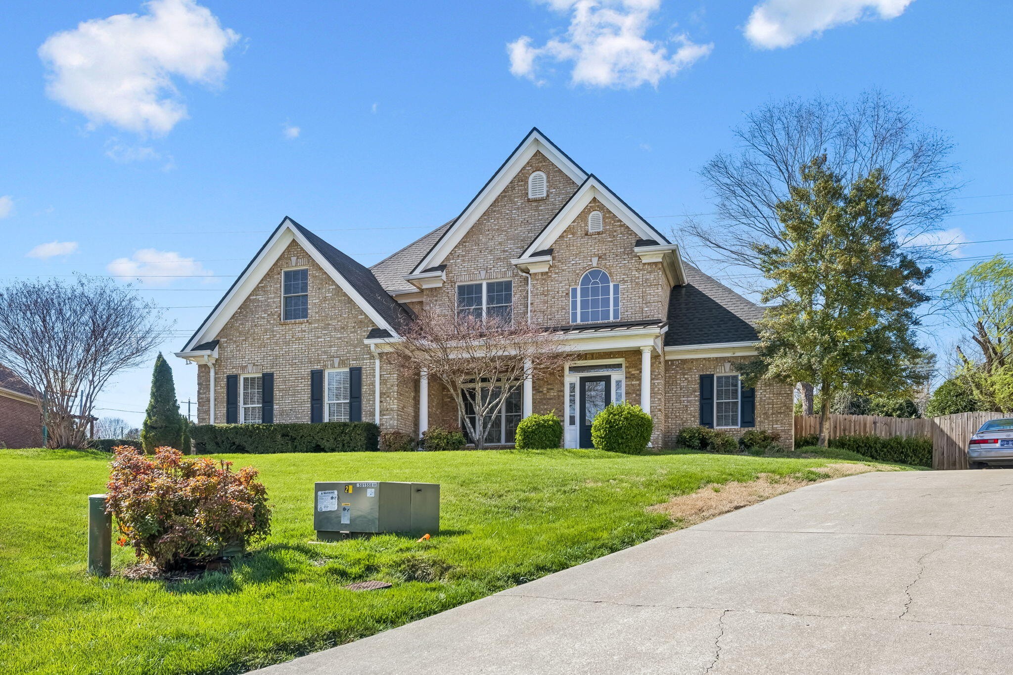 10421 Laurel Pointe Lane