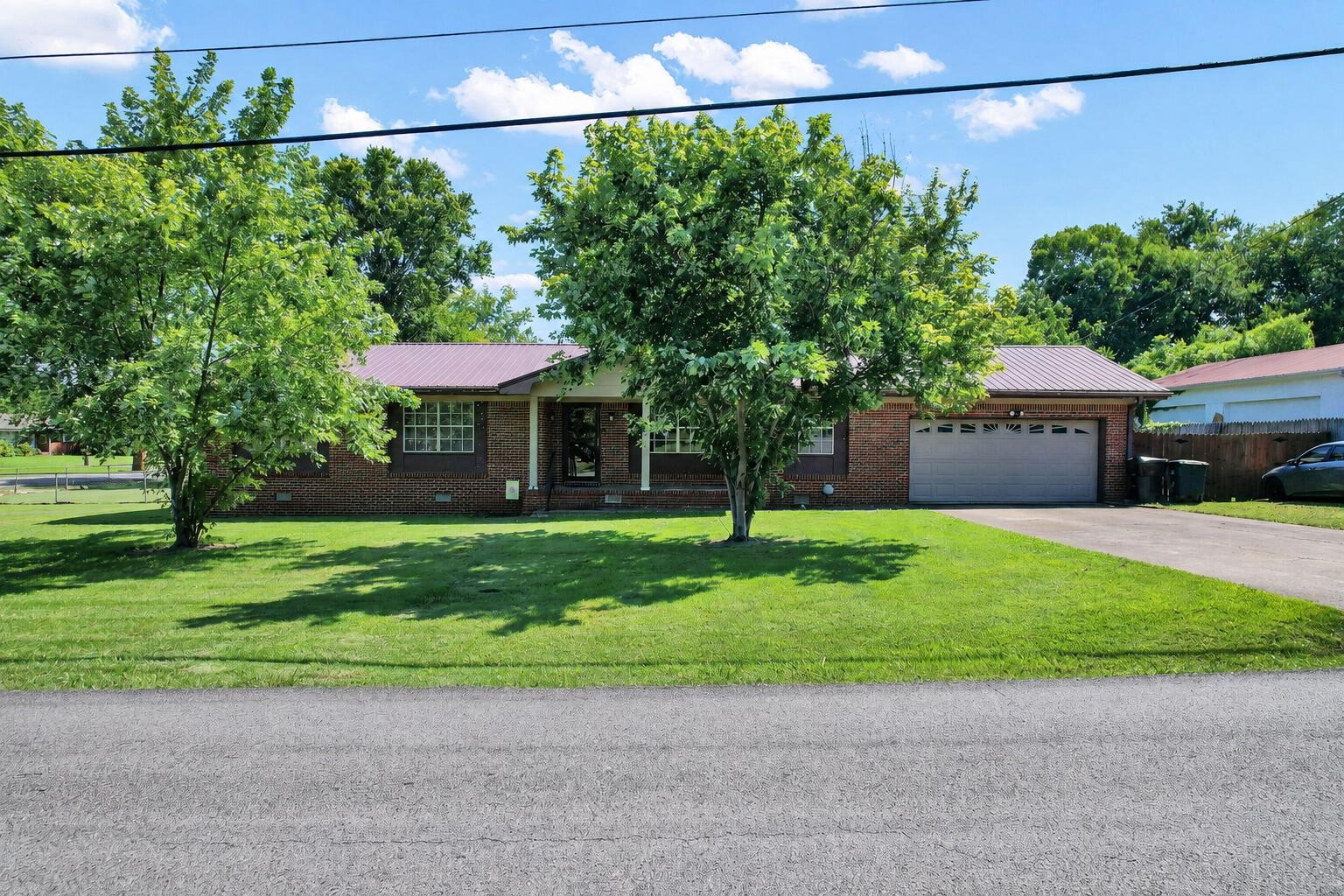 2805 Lilac Drive, NW