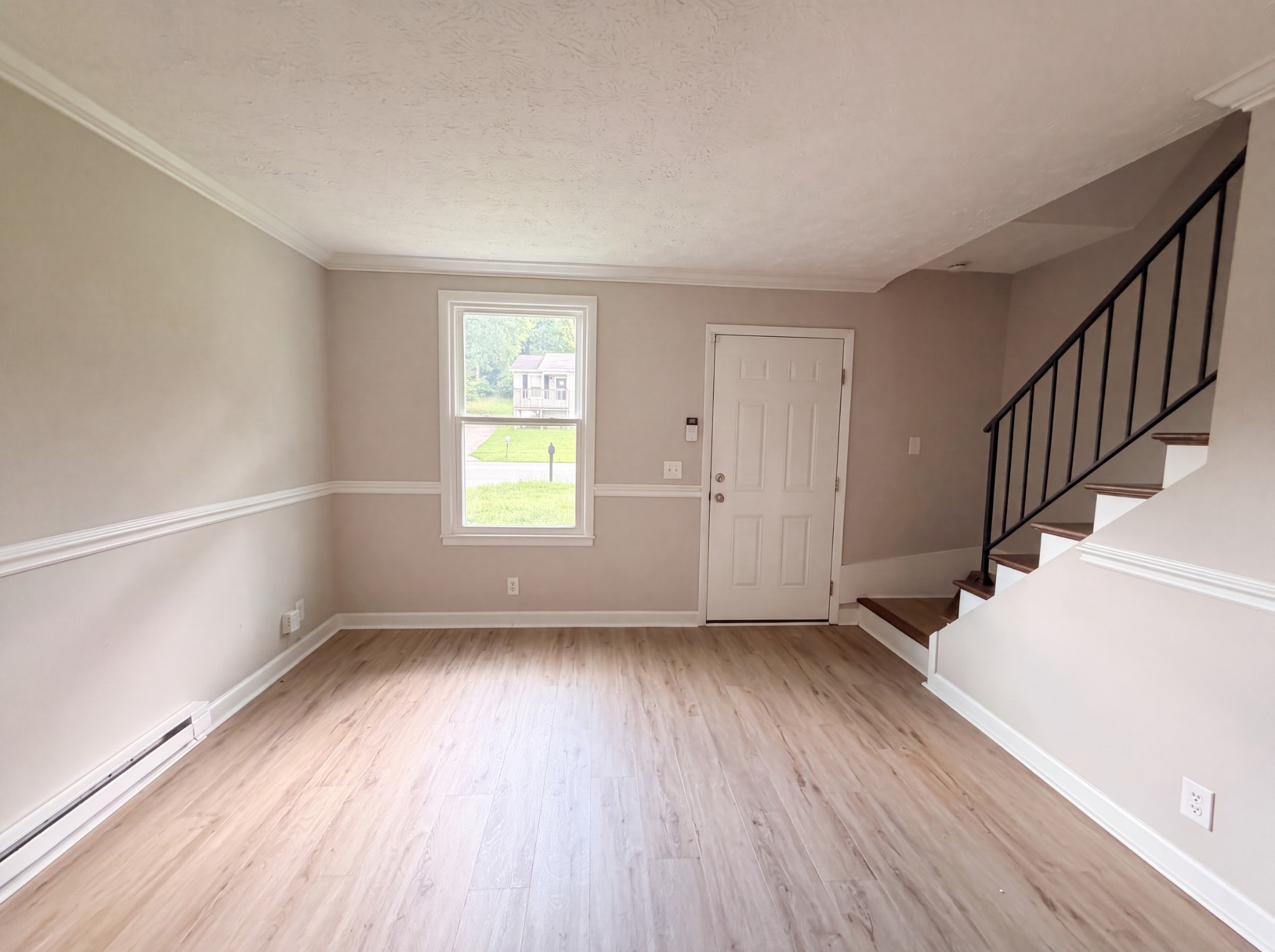 5505 Eulala Dr
