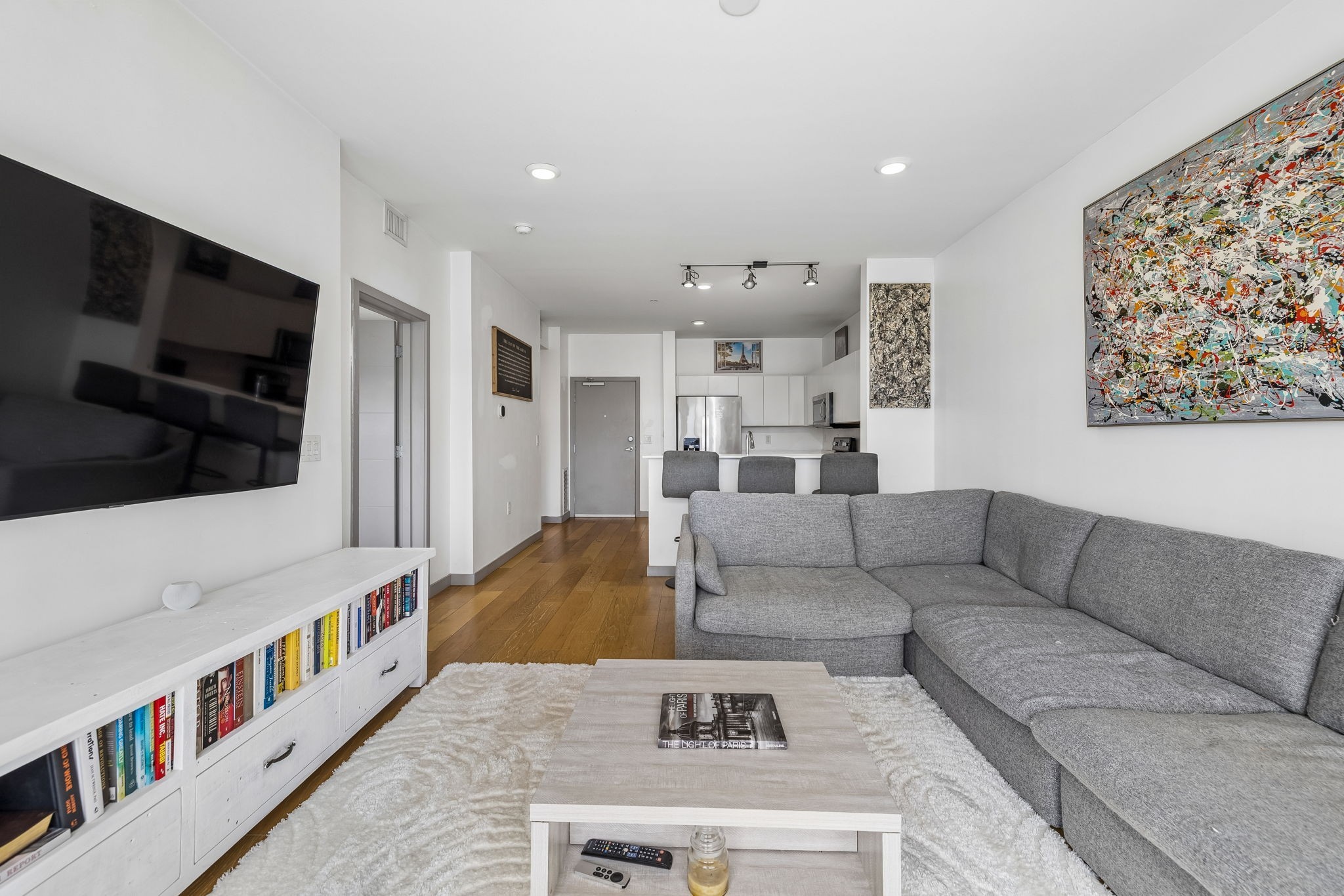 400 Herron Dr