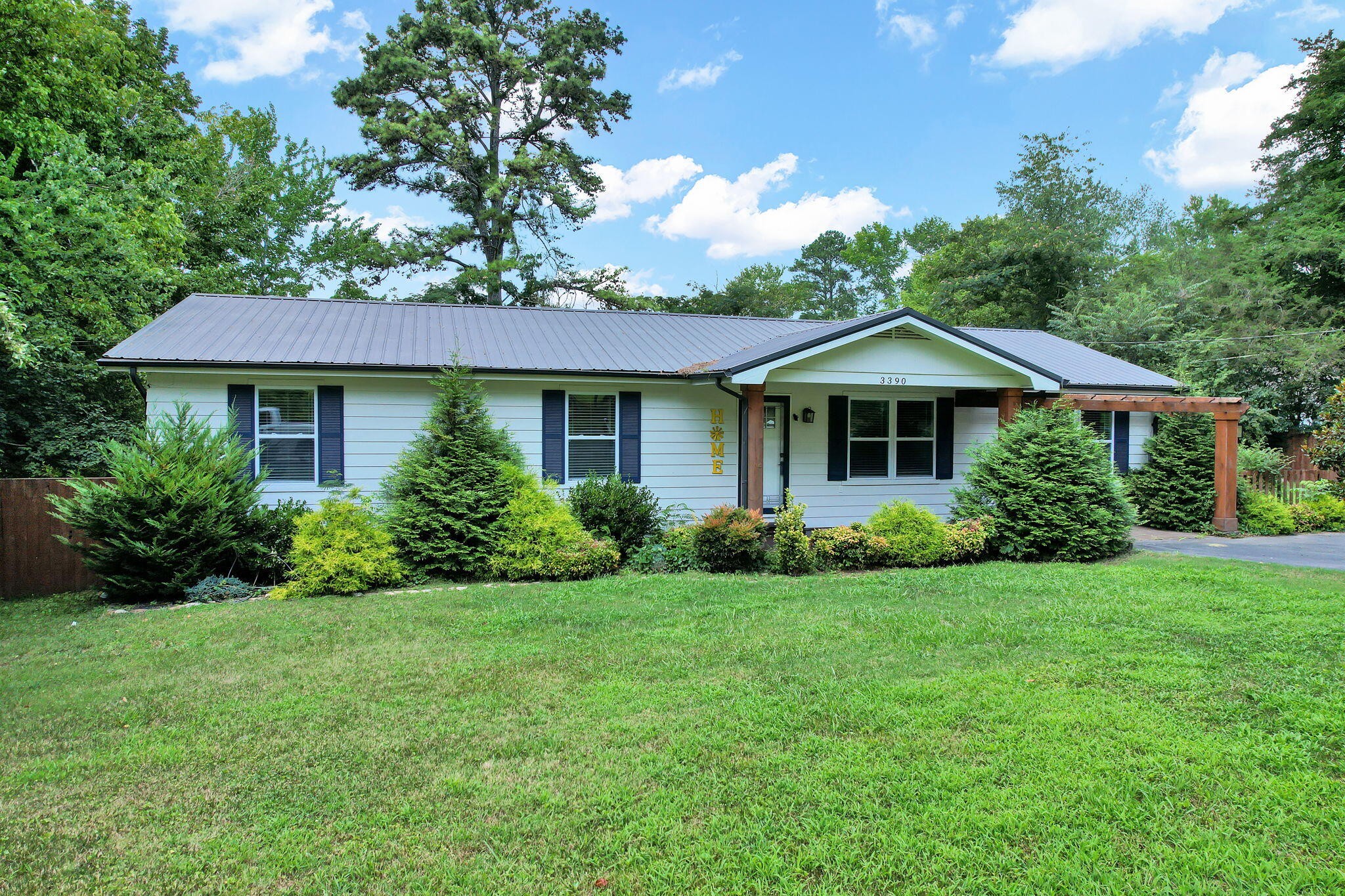 3390 Buchanan Road, SE