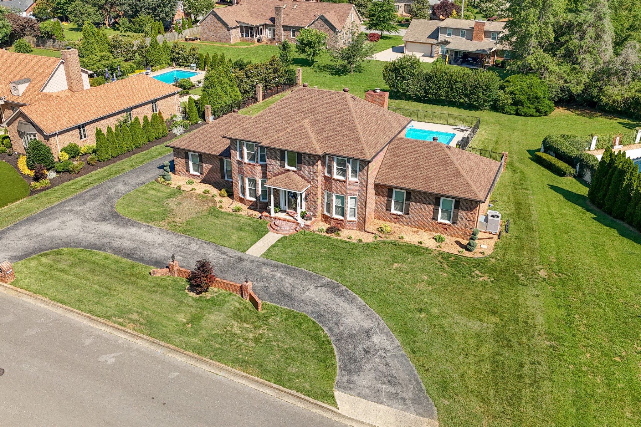 2104 Shannon Dr