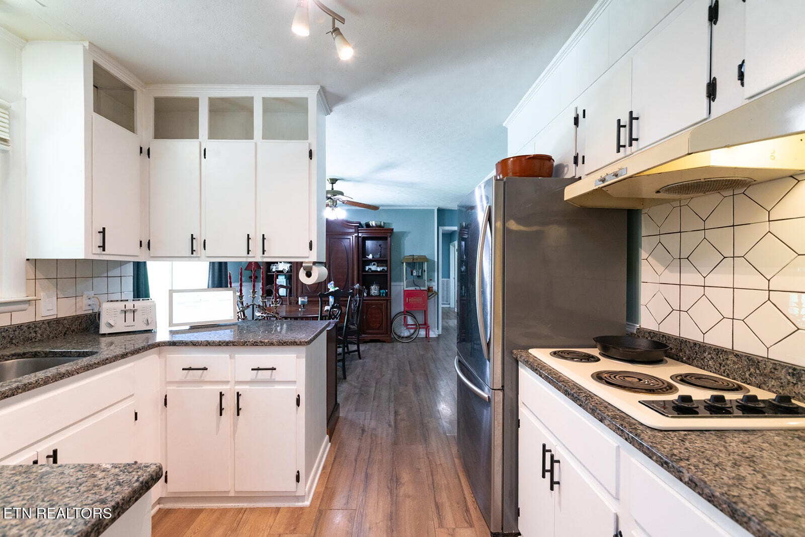 112 S Hummingbird Lane