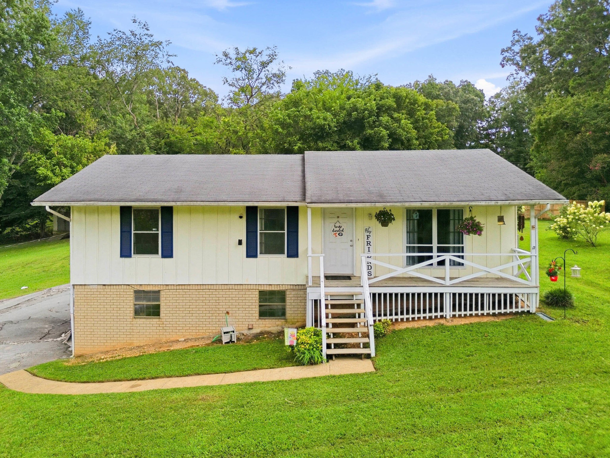 9008 Birchwood Pike
