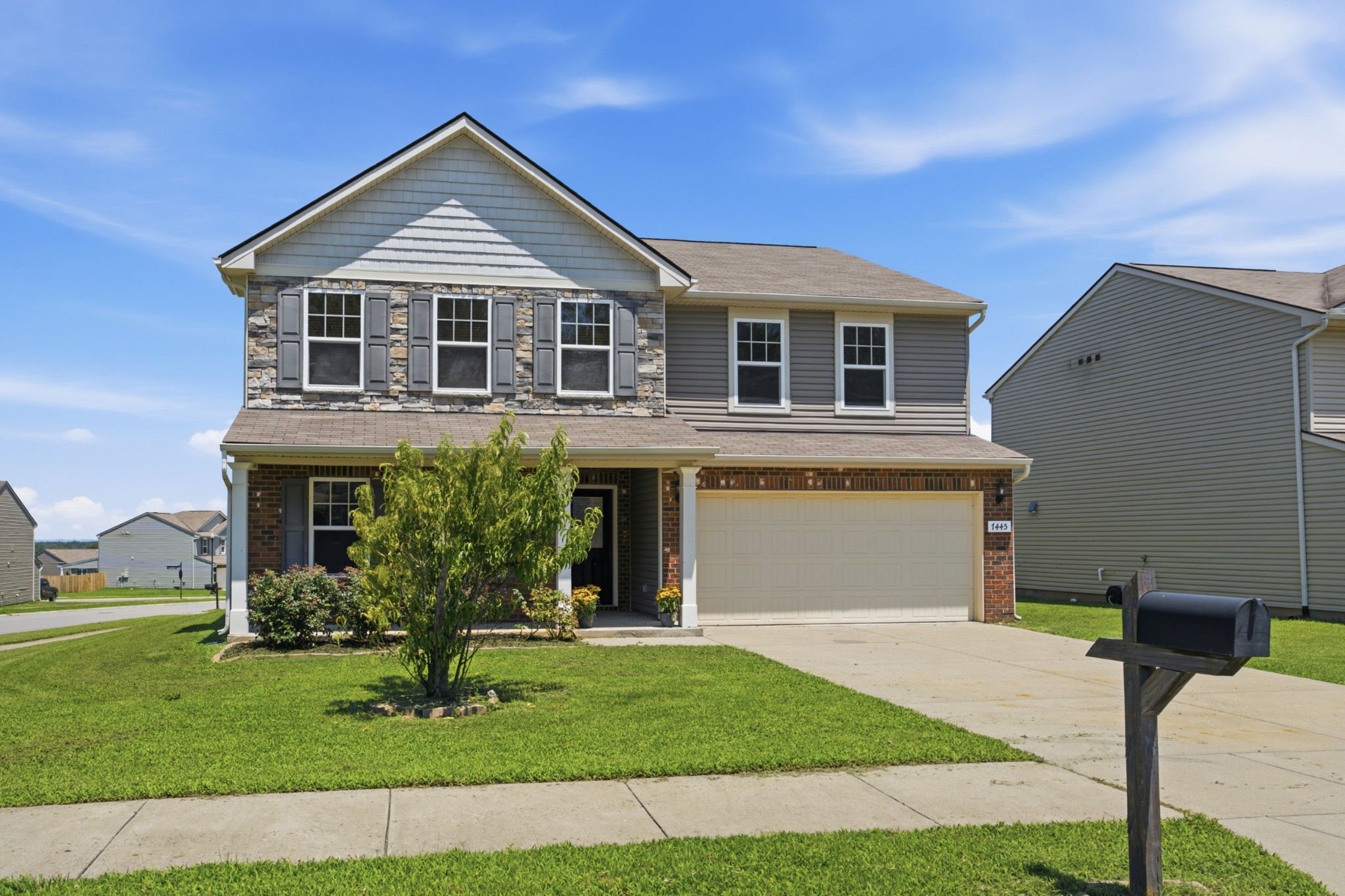 1445 Old Stone Rd