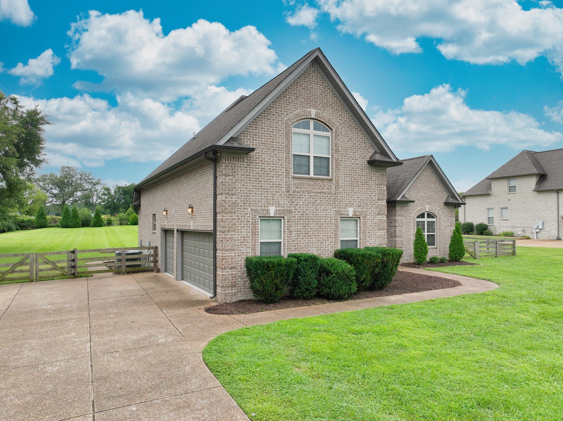 80 Cherokee Dock Rd