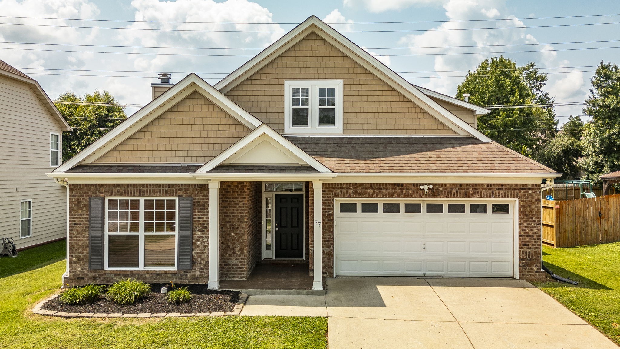 77 Villa Way