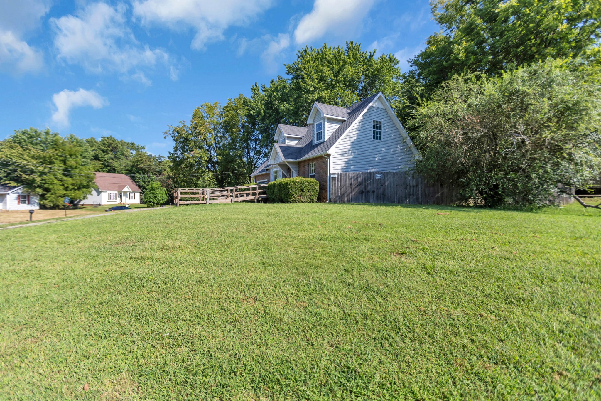 221 Jim Thorpe Dr