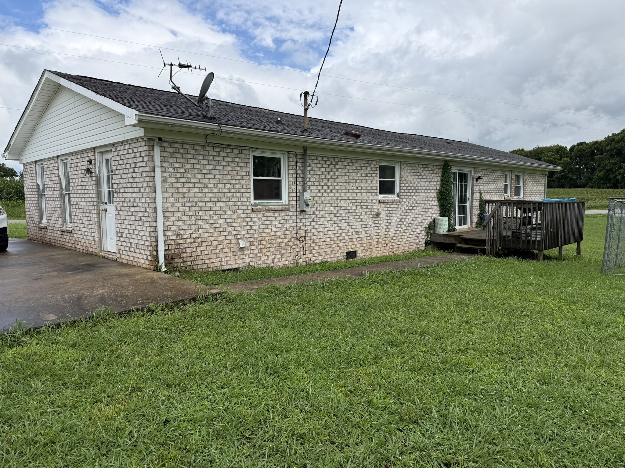 1361 Joyce Ln