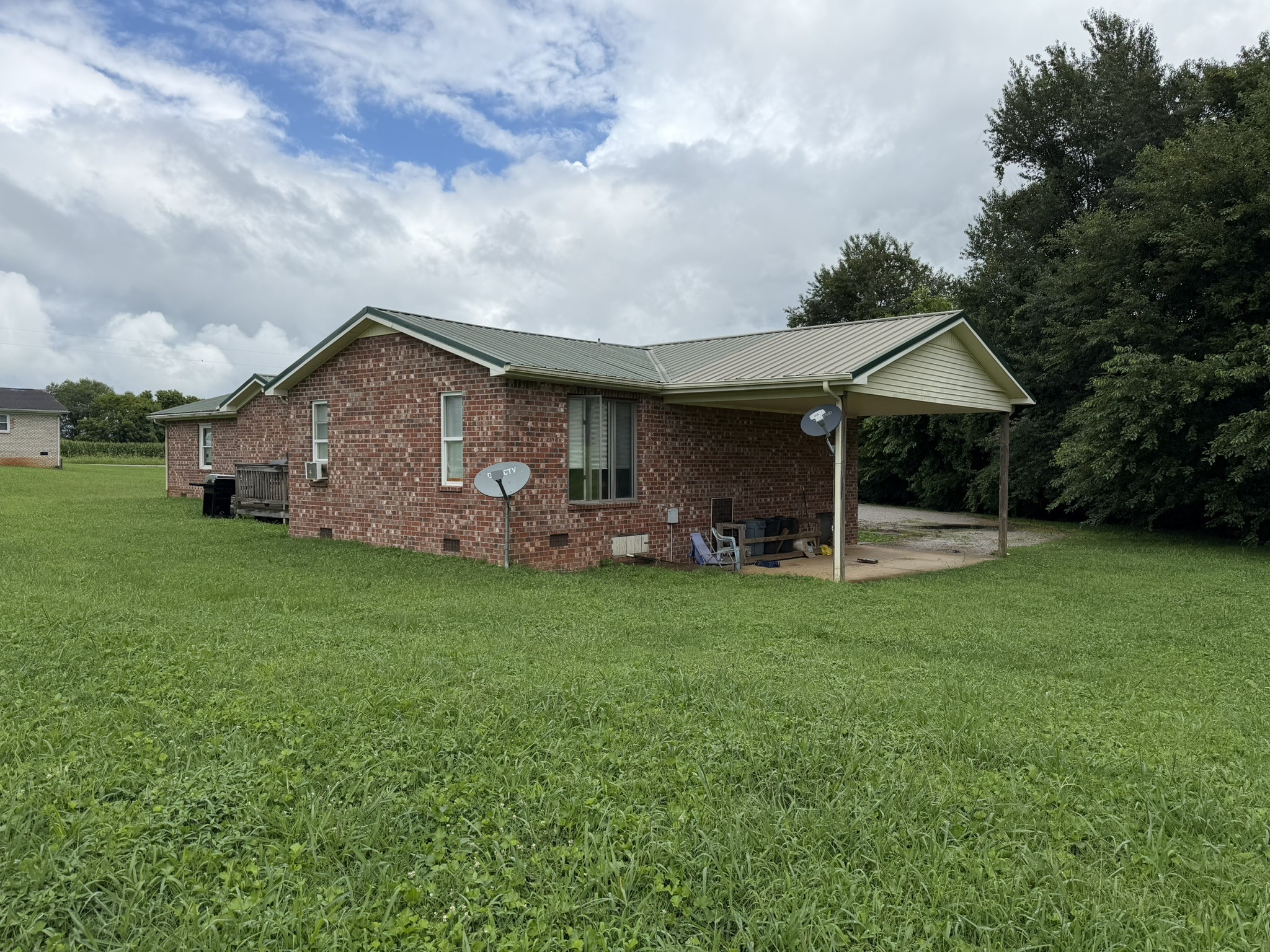 1325 Joyce Ln