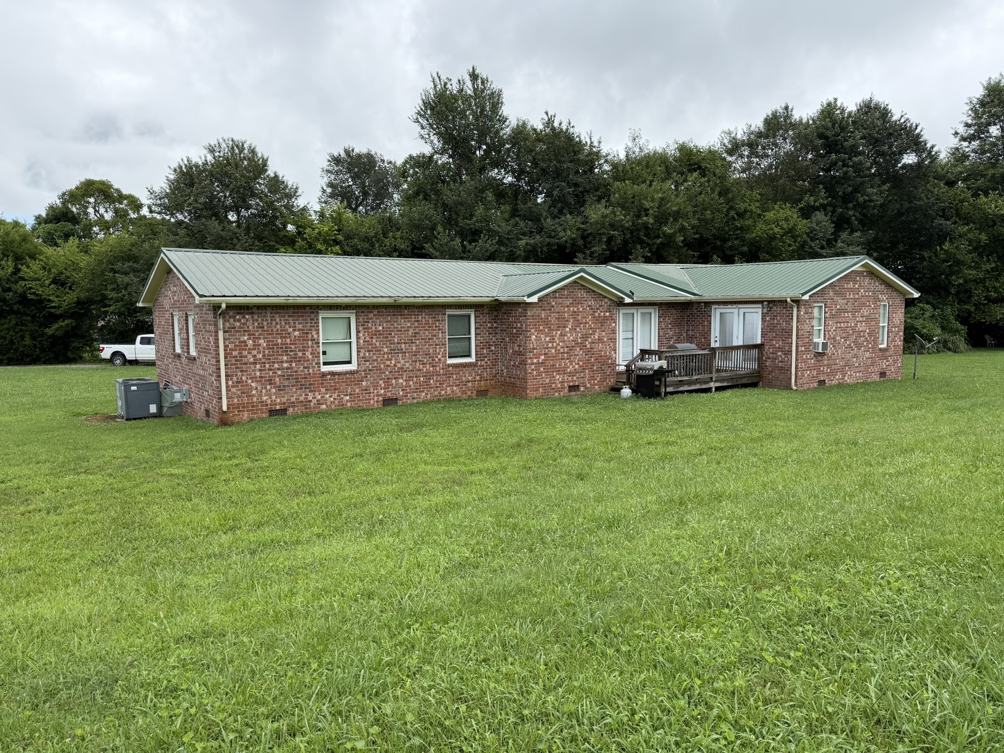 1325 Joyce Ln