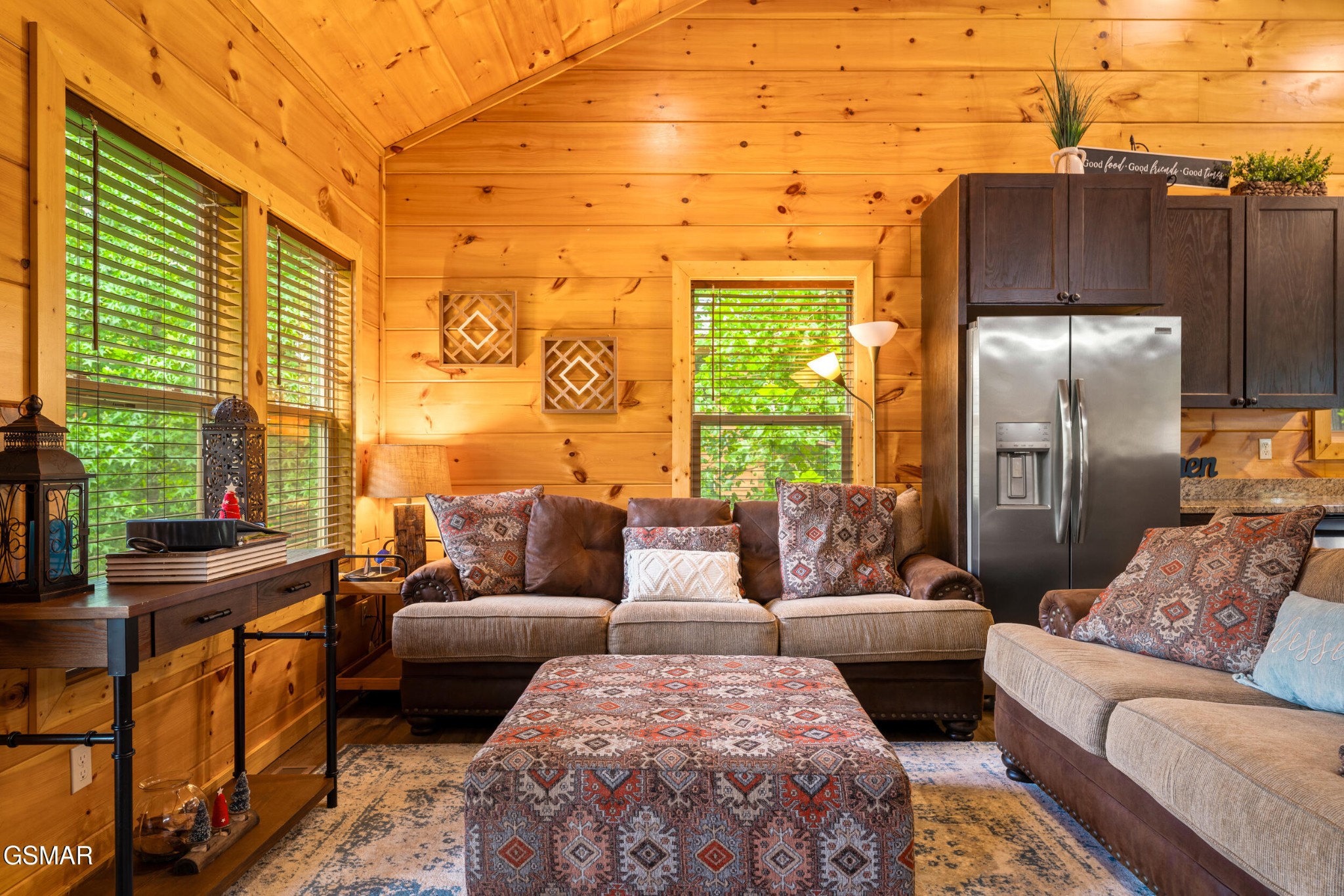 1533 Bear Valley Road