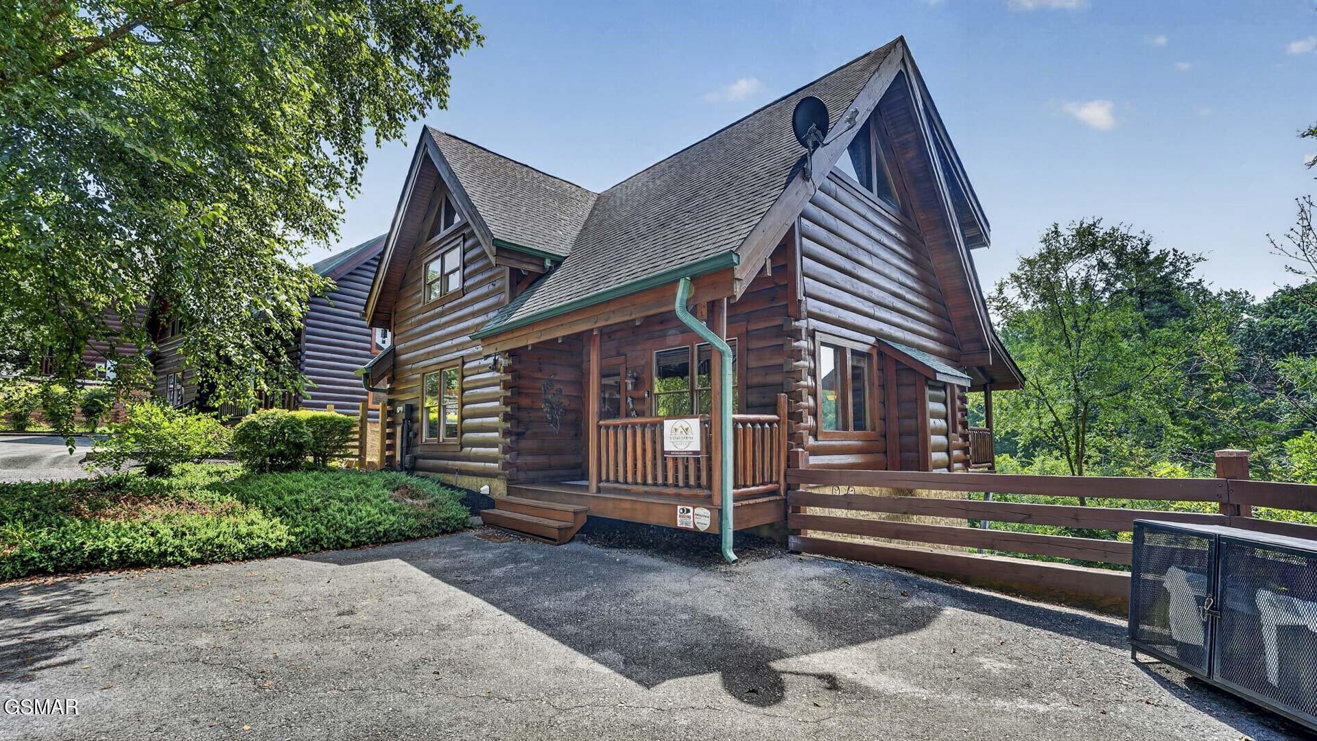 1123 Towering Oaks Drive