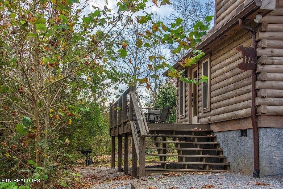 820 Crest View Drive