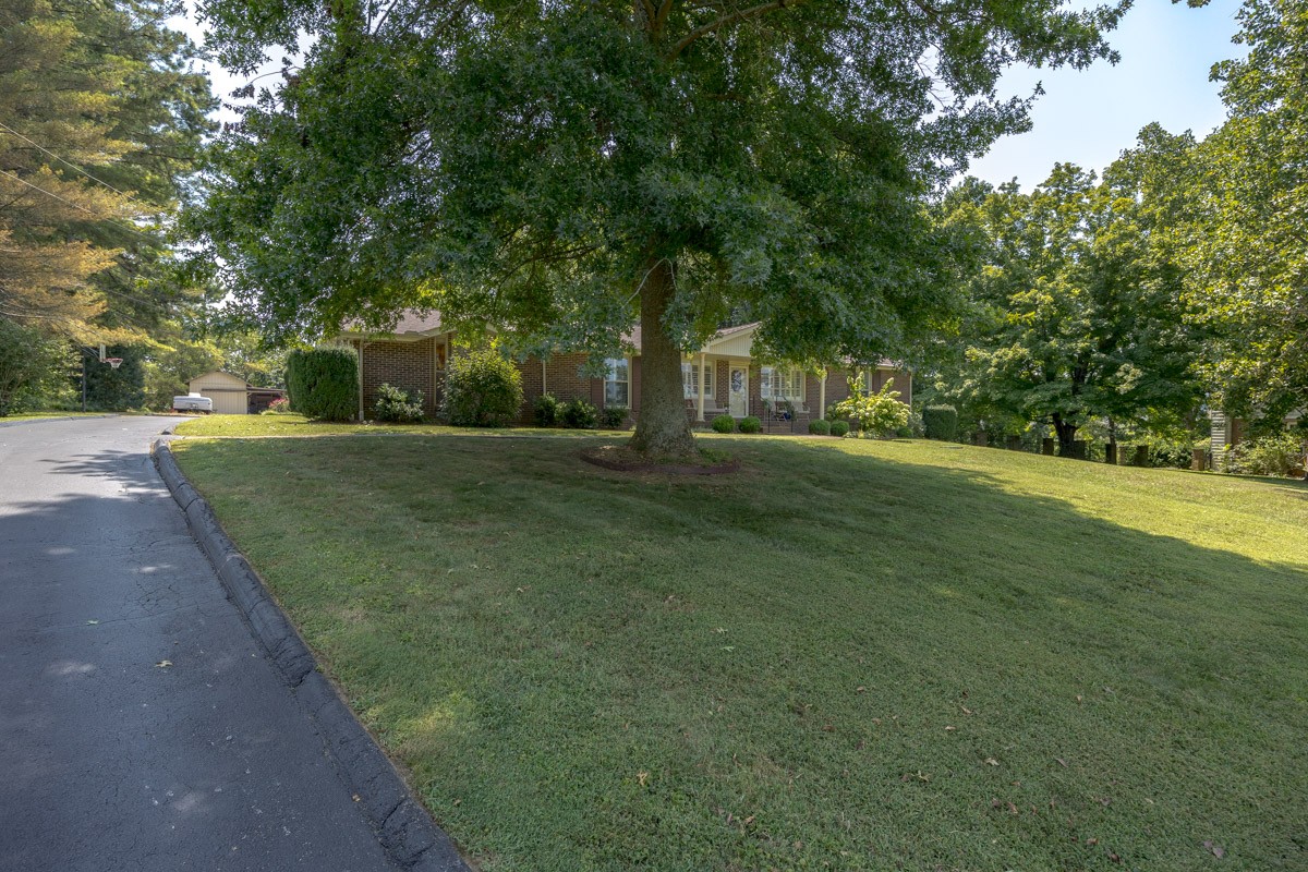 8417 Merrymount Dr
