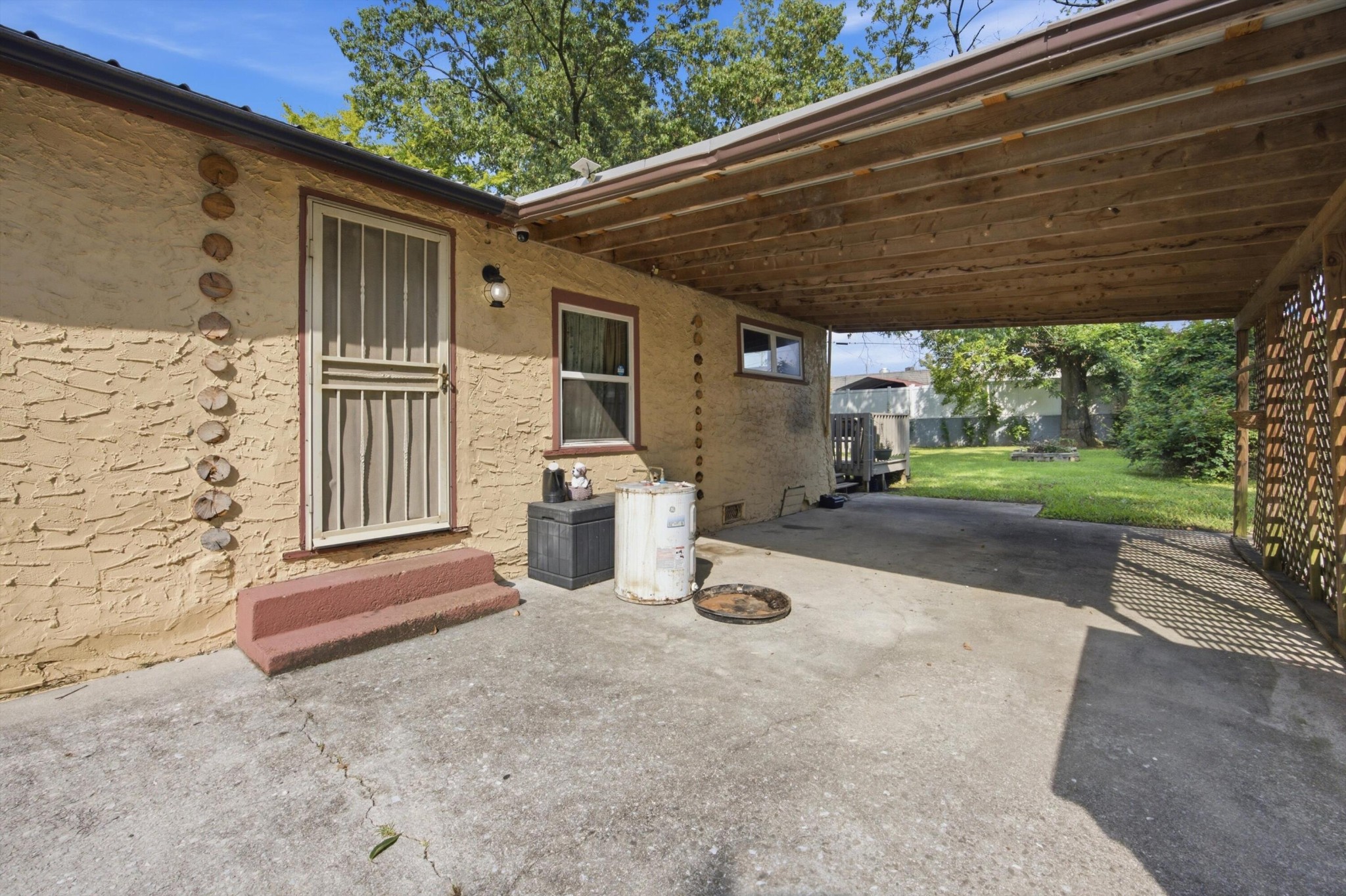 206 Maplewood Avenue