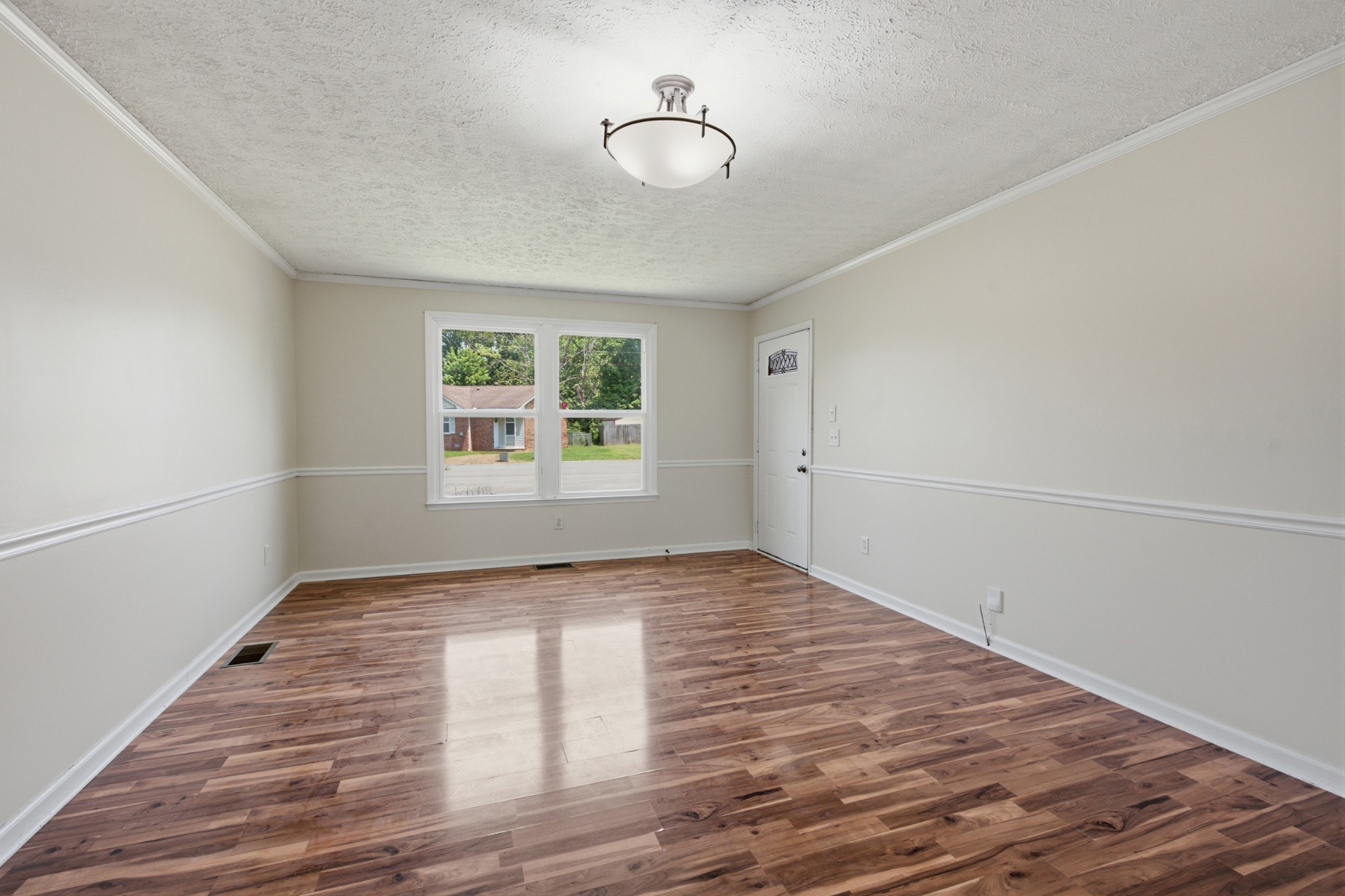 1128 Idlewild Ct