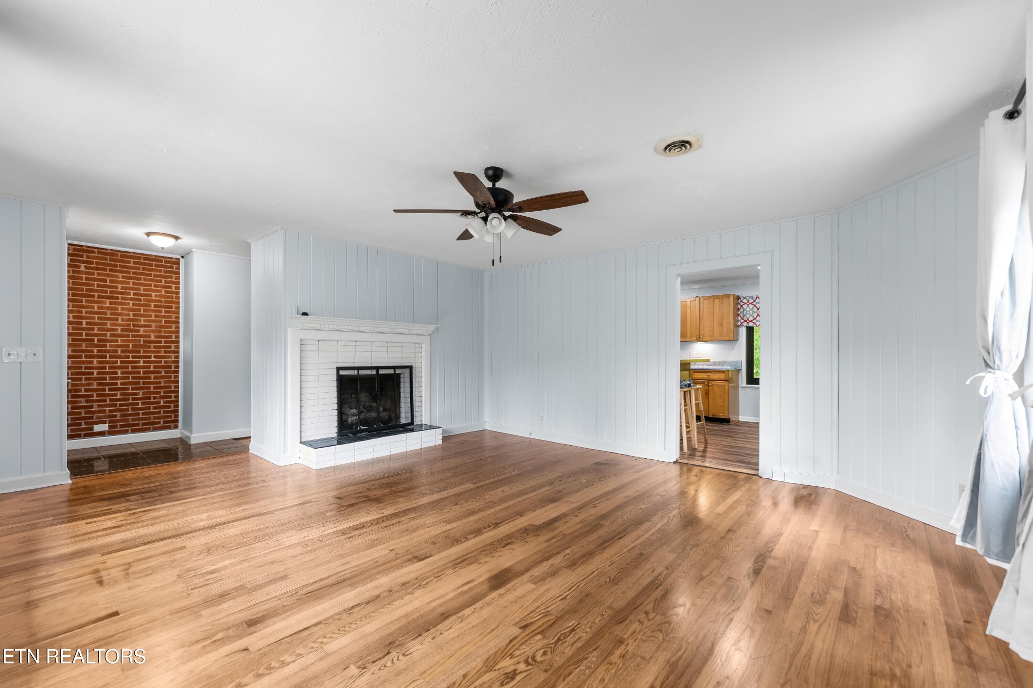 26182528 Shaler Lane