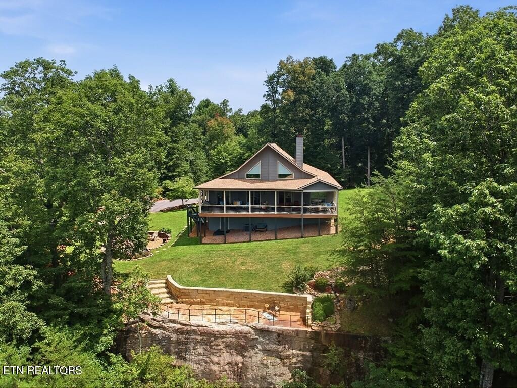 583 Cliff Park Rd