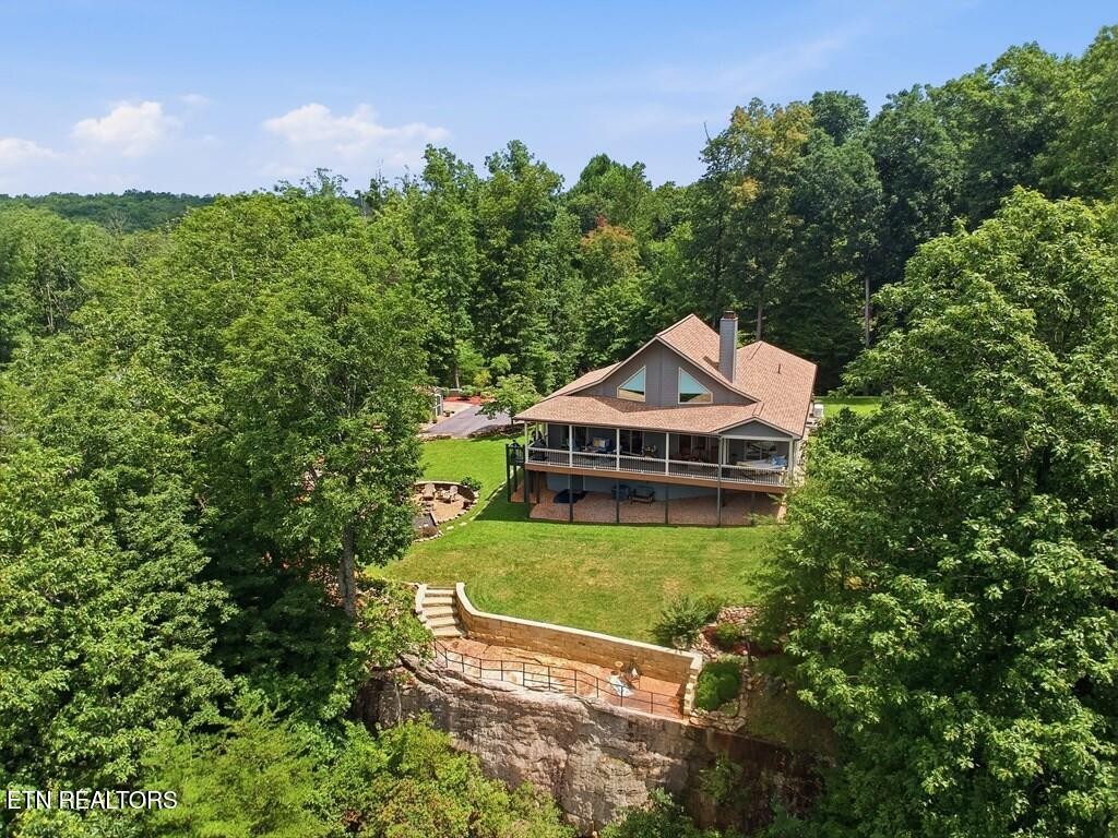 583 Cliff Park Rd