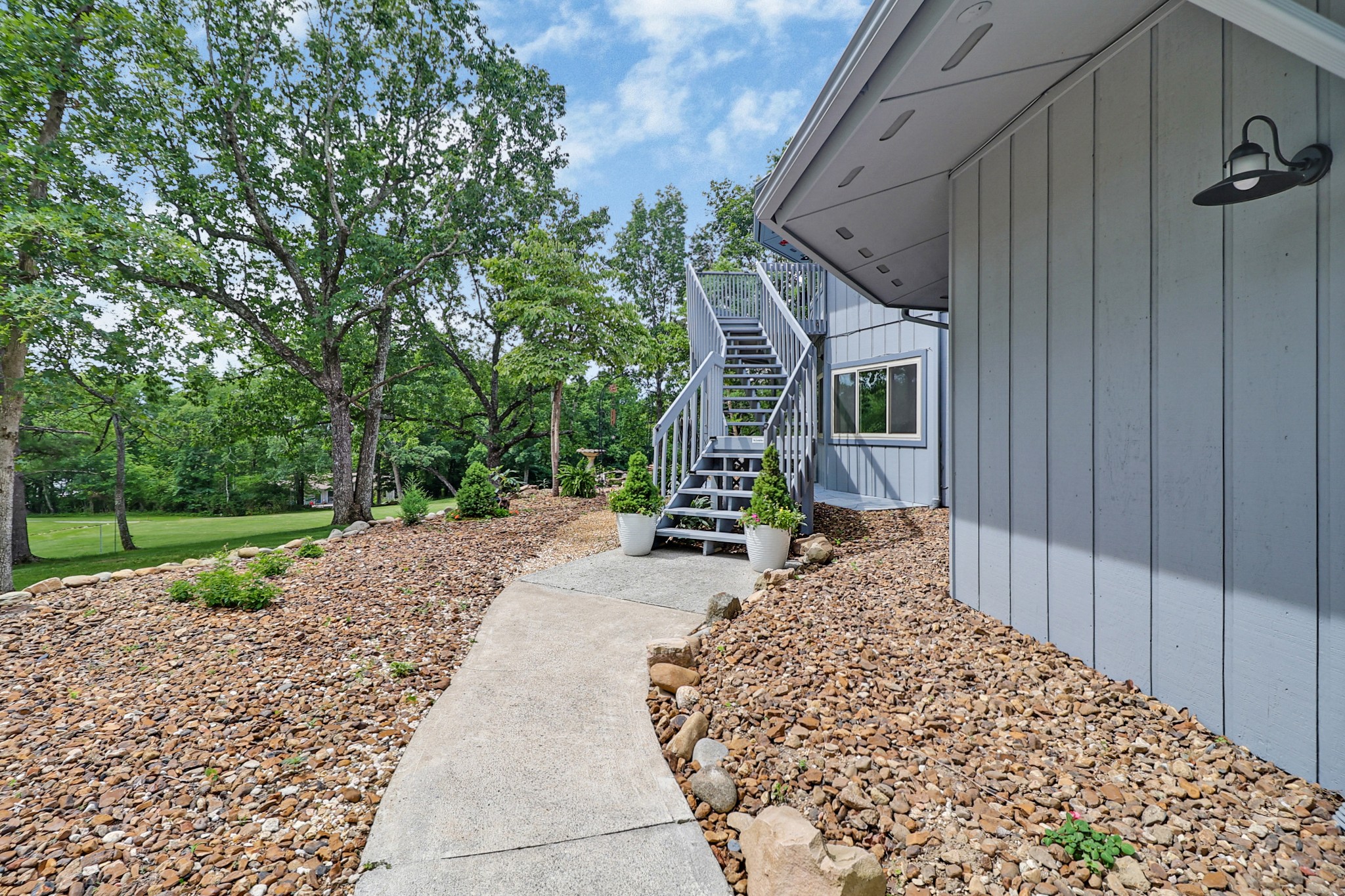 29 Sugarbush Ln