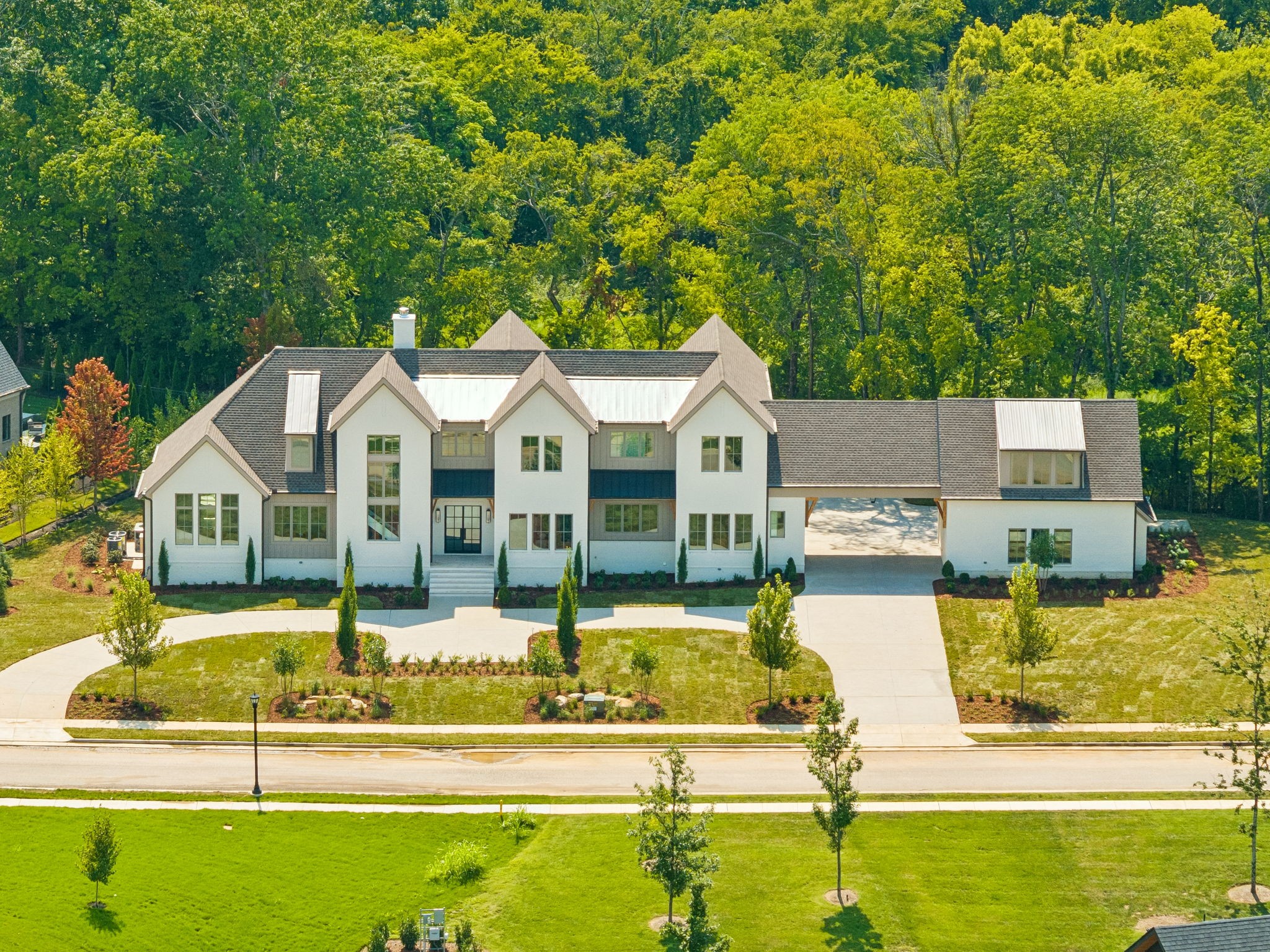 1705 Reflection Ln