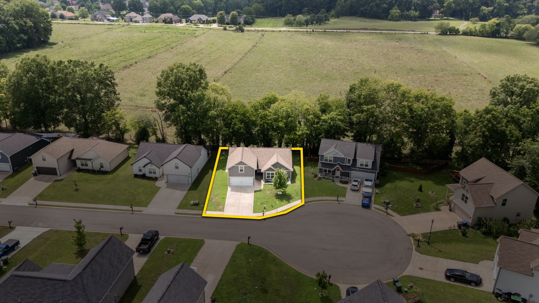 357 Fieldstone Ln