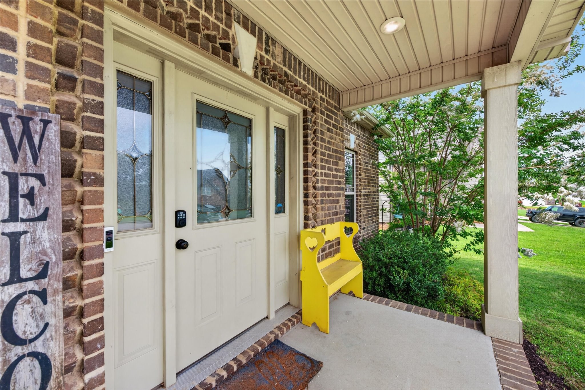 992 Promenade Dr