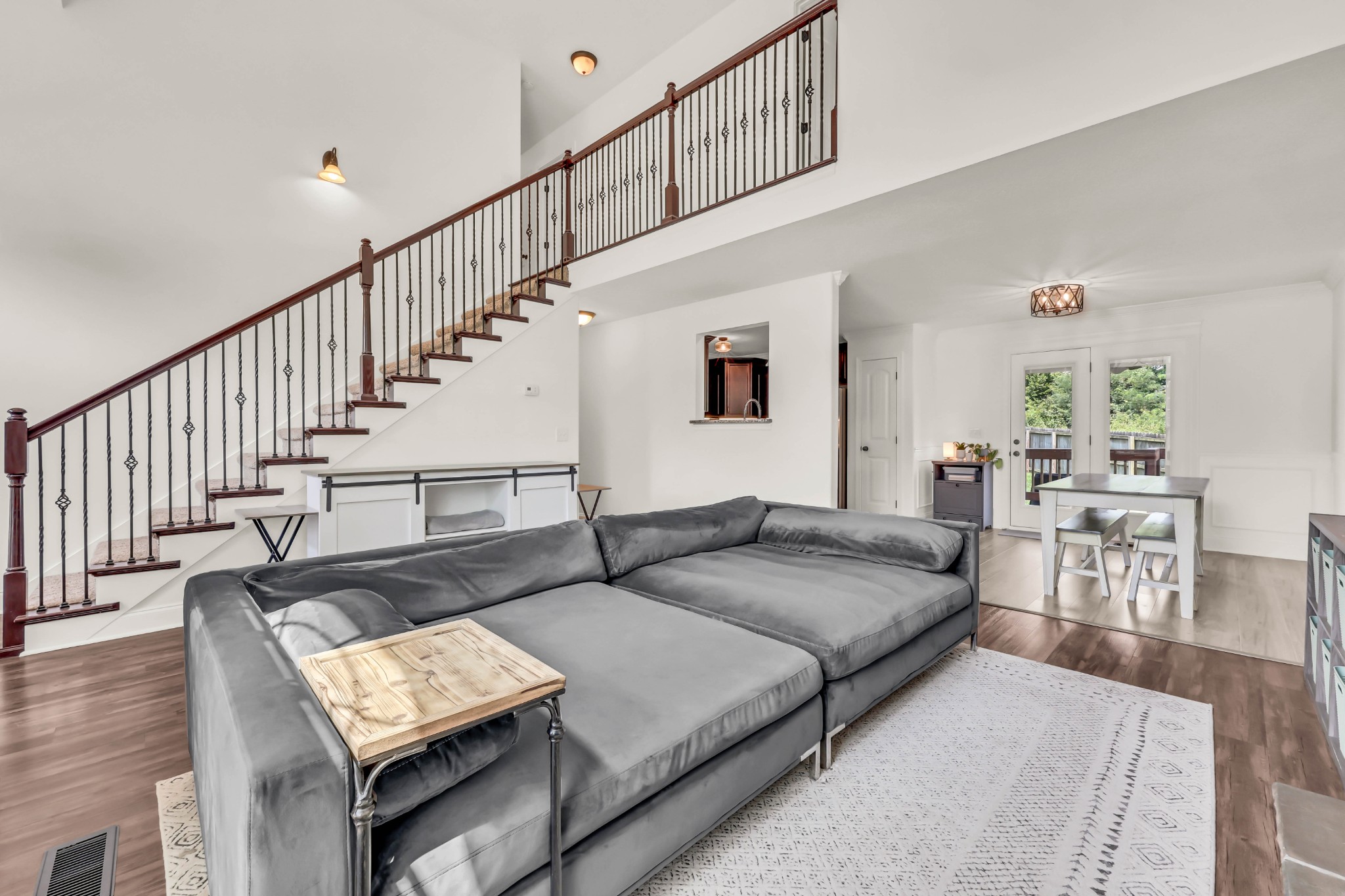 3669 Fox Tail Dr