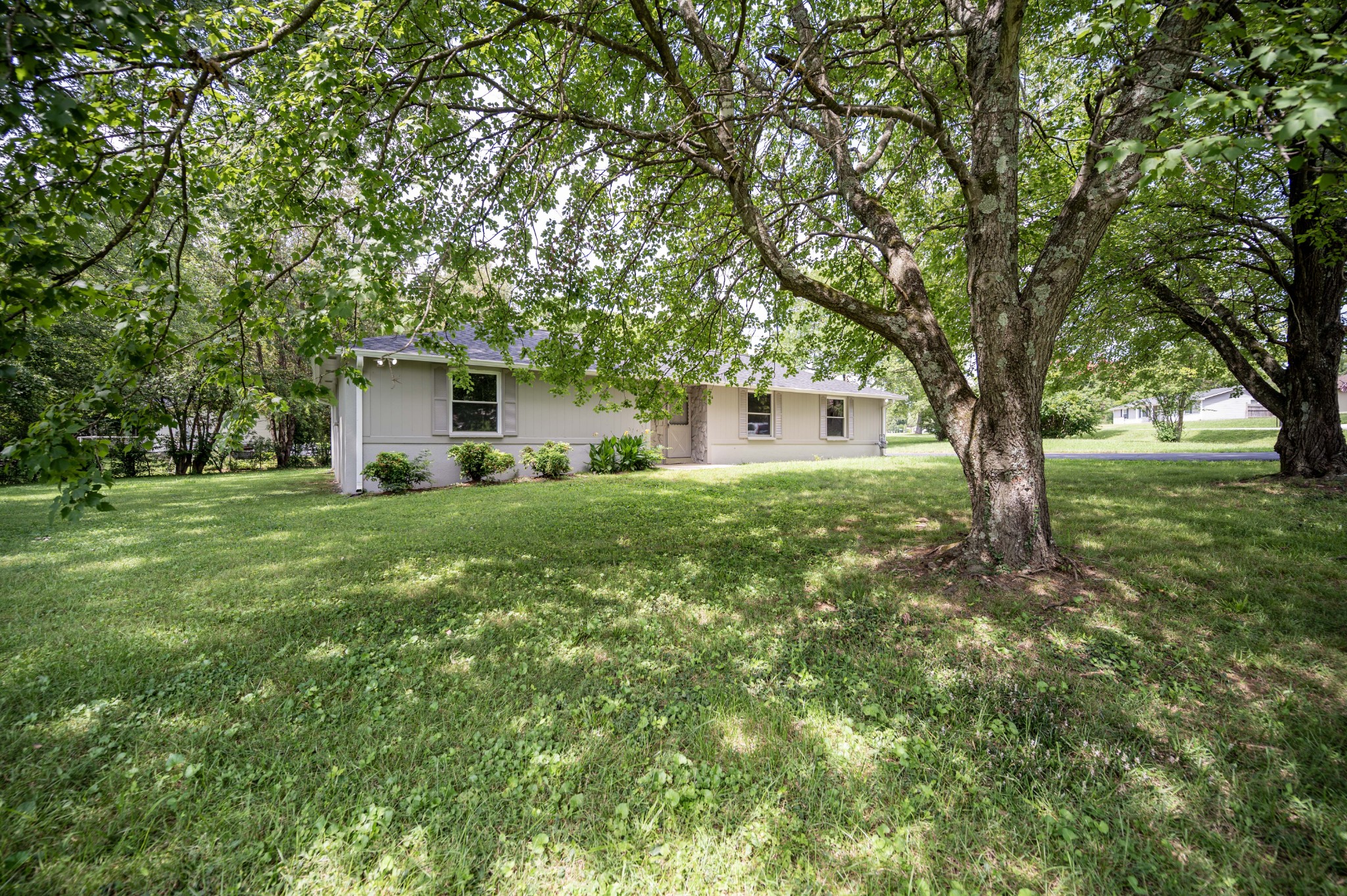 315 Pioneer Dr