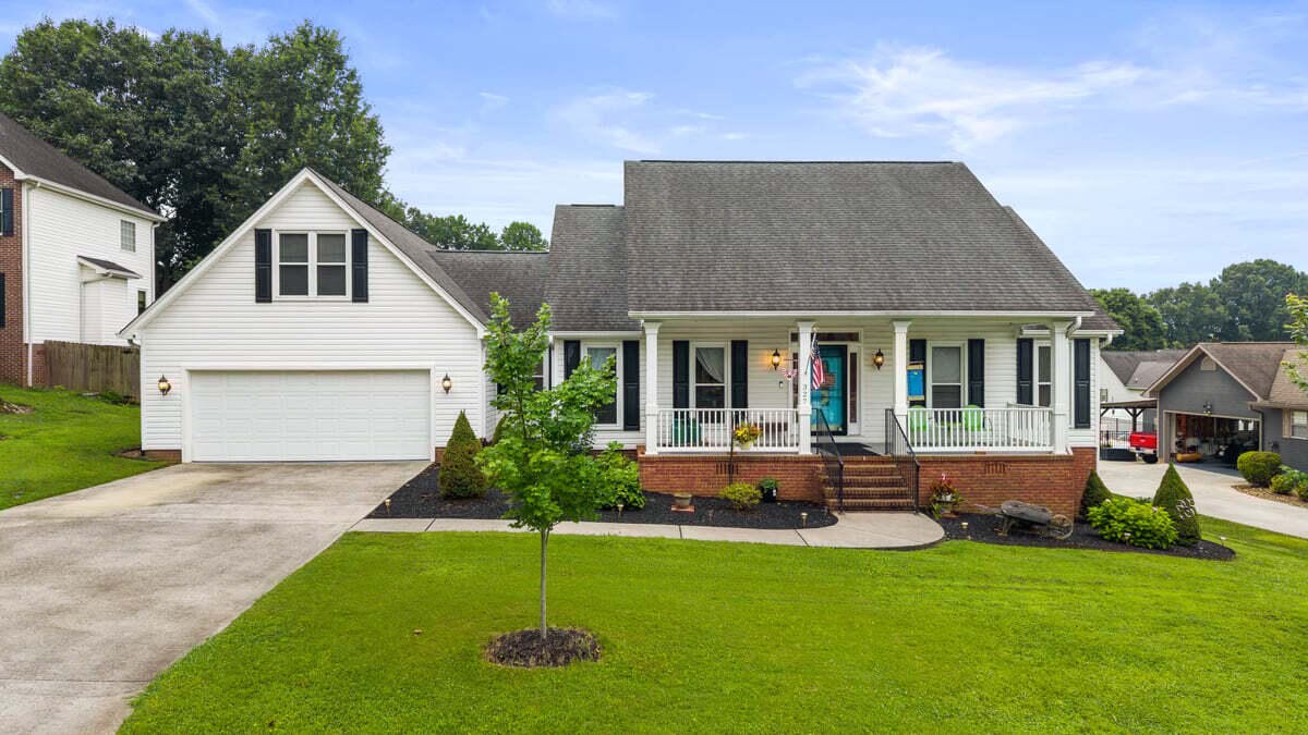 327 Mill Creek Trail, NE
