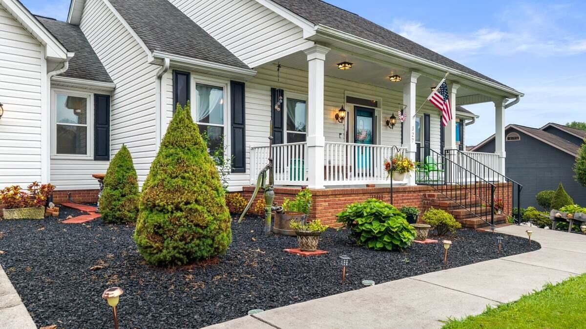 327 Mill Creek Trail, NE