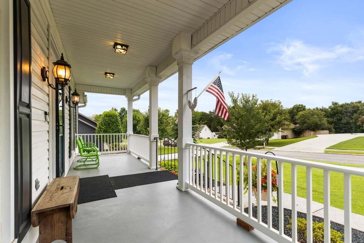 327 Mill Creek Trail, NE
