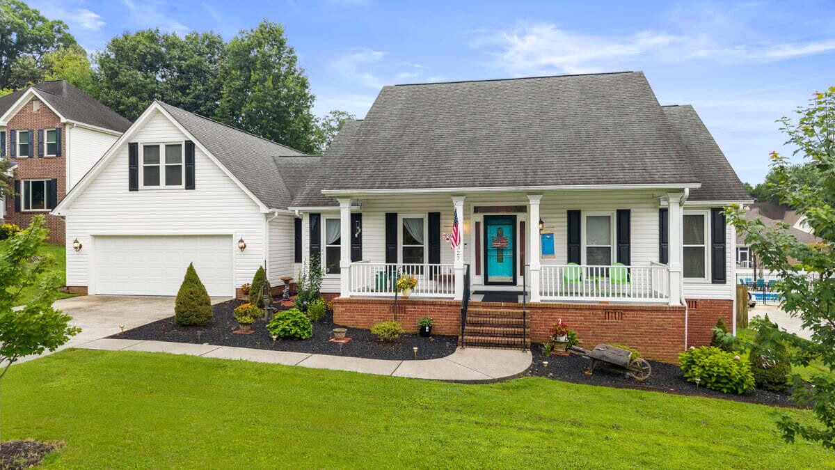 327 Mill Creek Trail, NE