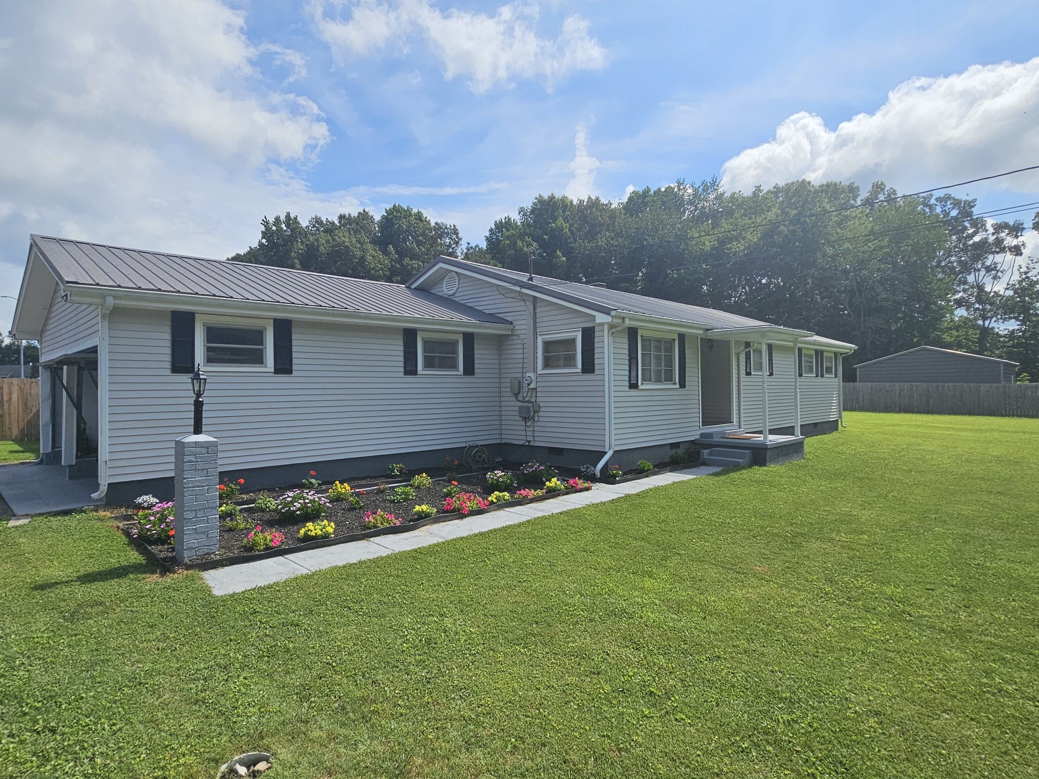 715 Marbury Rd