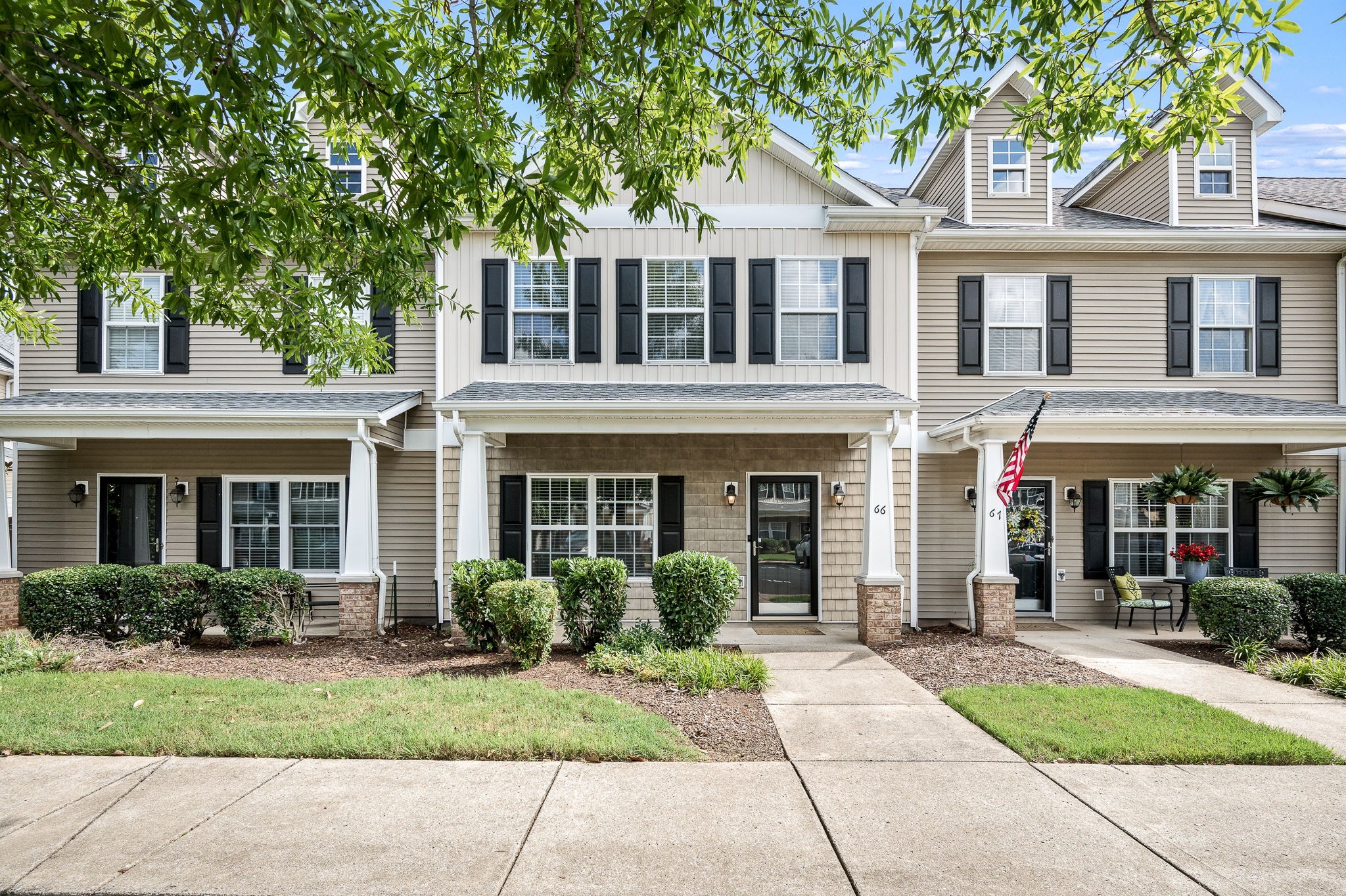 284 MEIGS DR