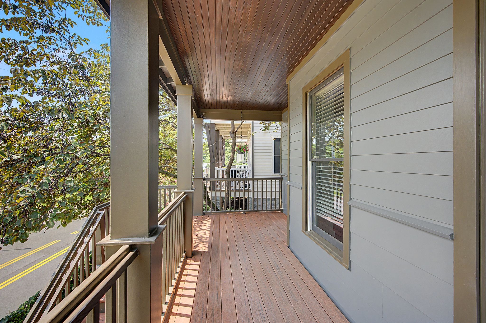 123 Gale Park Ln