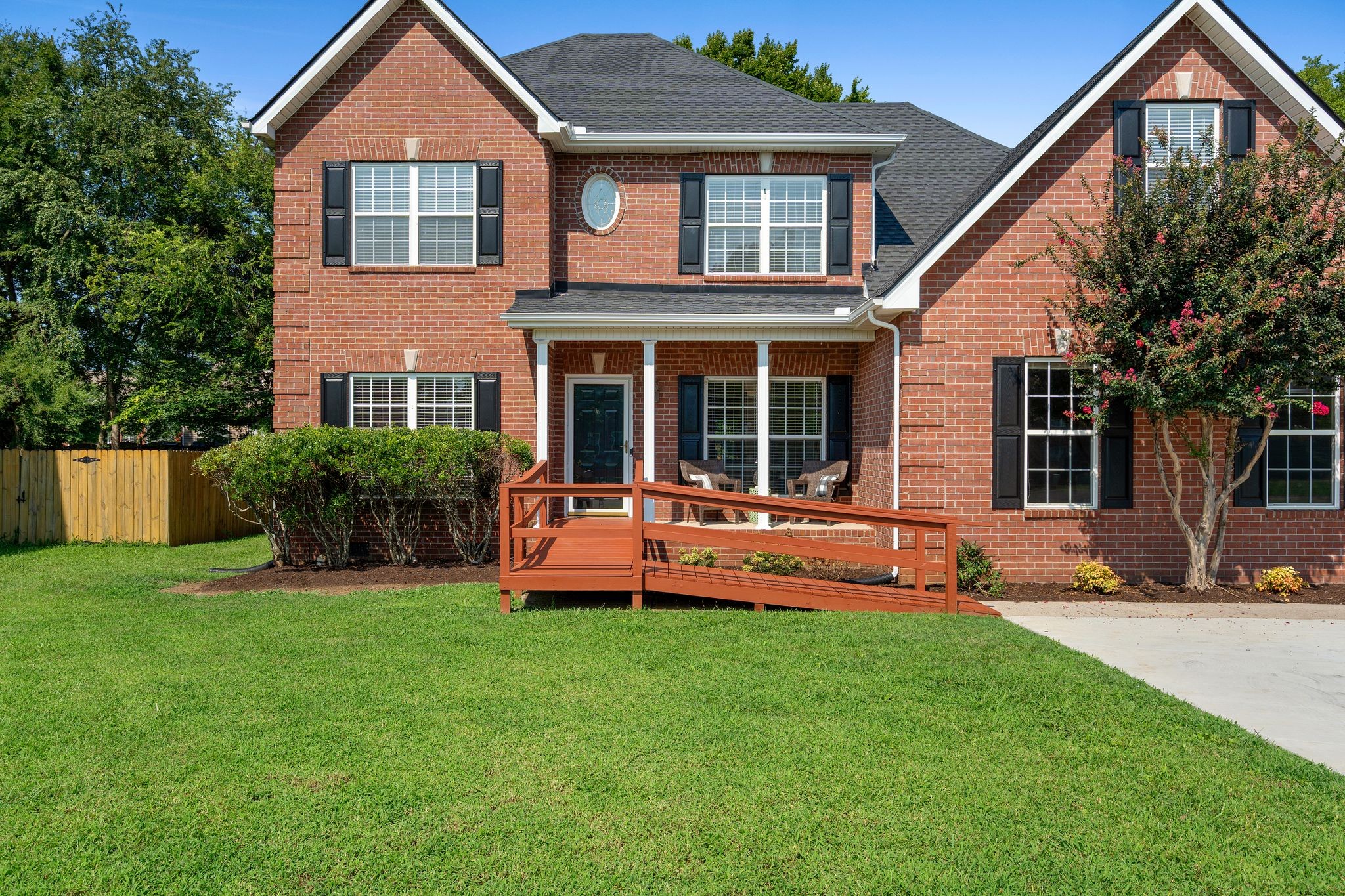 2547 Patricia Cir