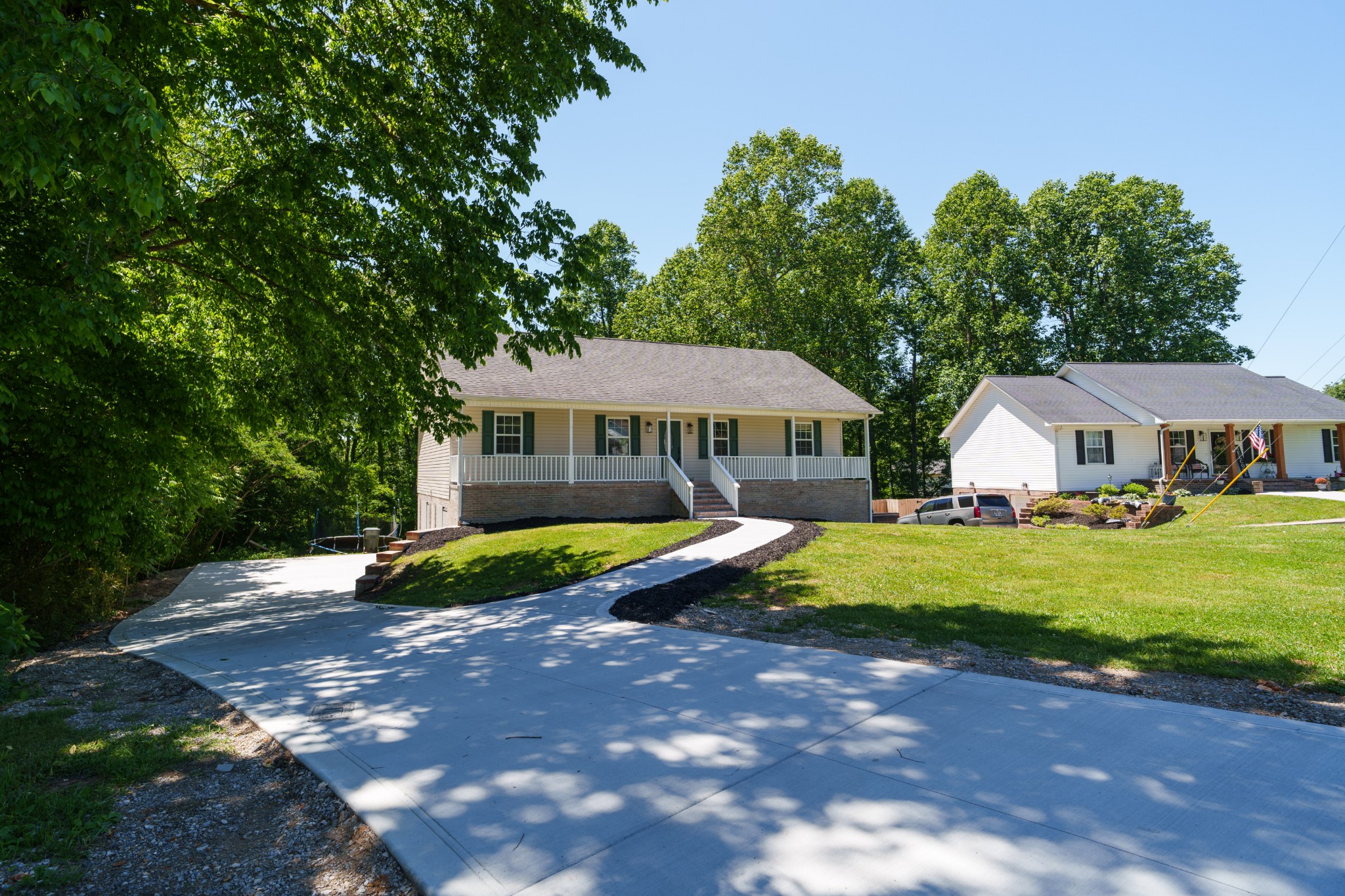 3784 Brookwood Dr