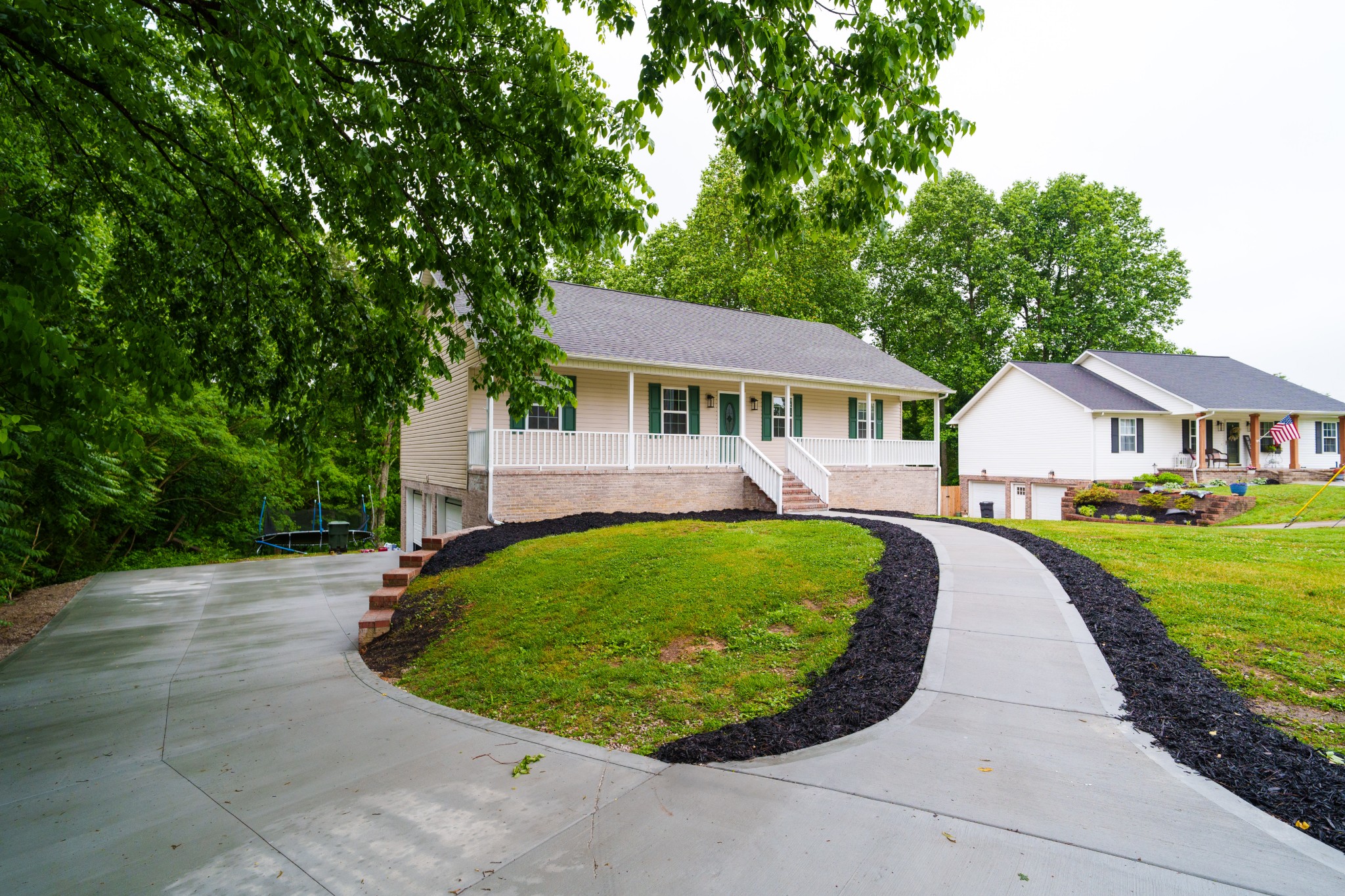 3784 Brookwood Dr