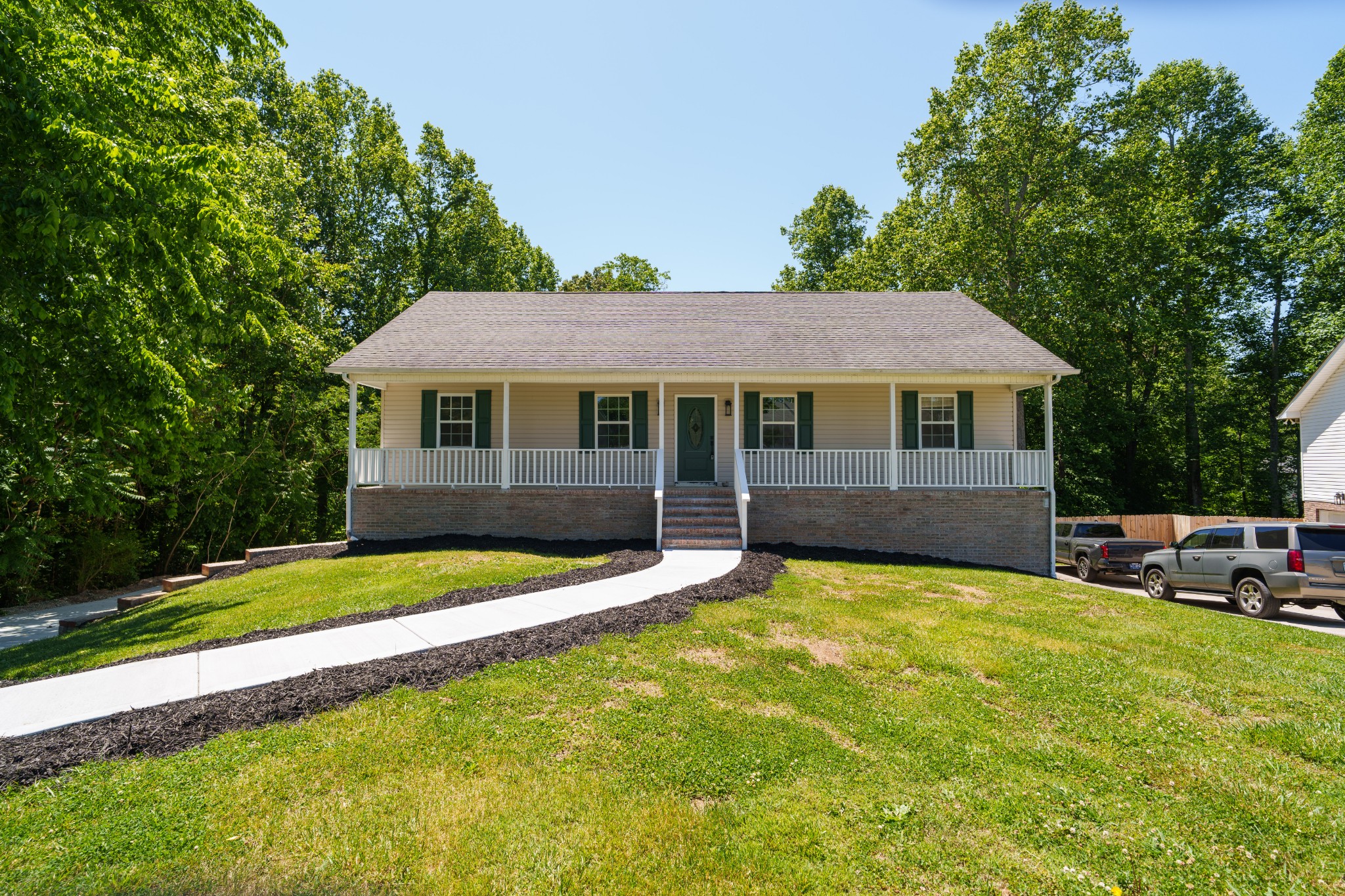 3784 Brookwood Dr