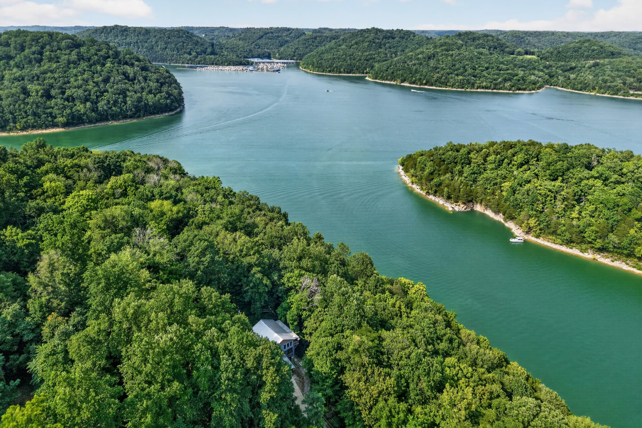 1025 Lakeside Dr