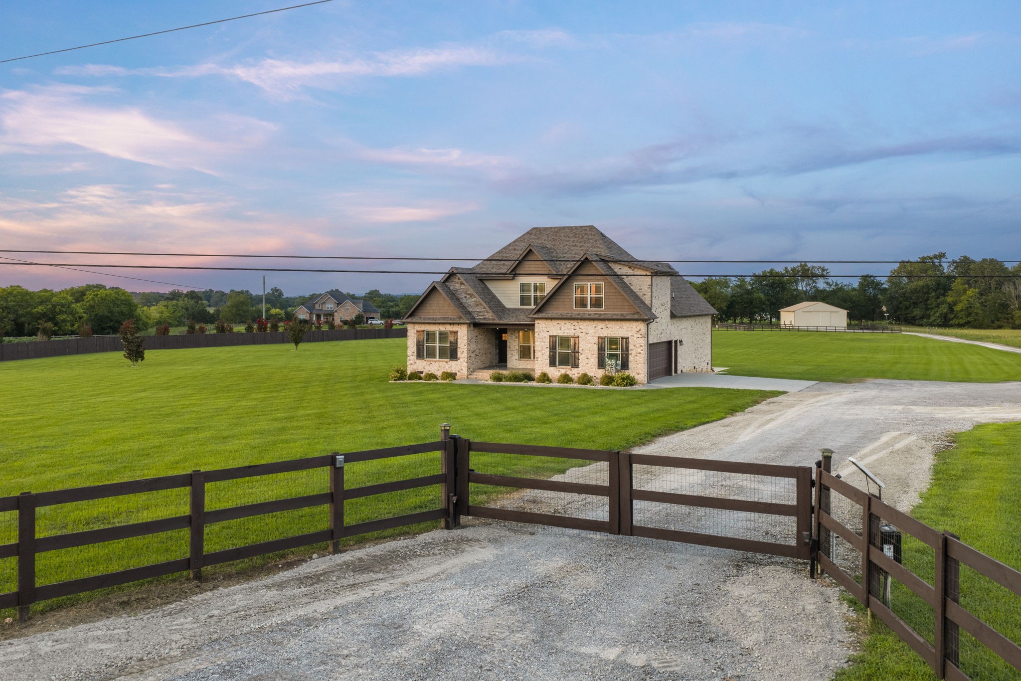 8445 Bradyville Pike