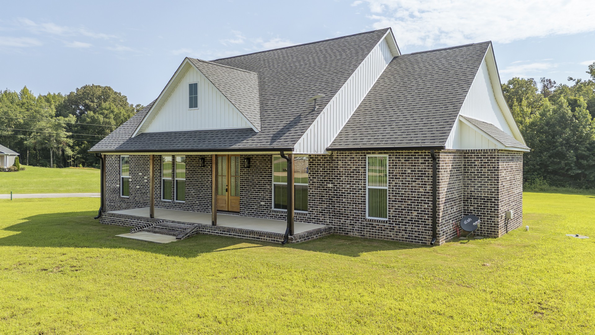 300 Charleston Ln
