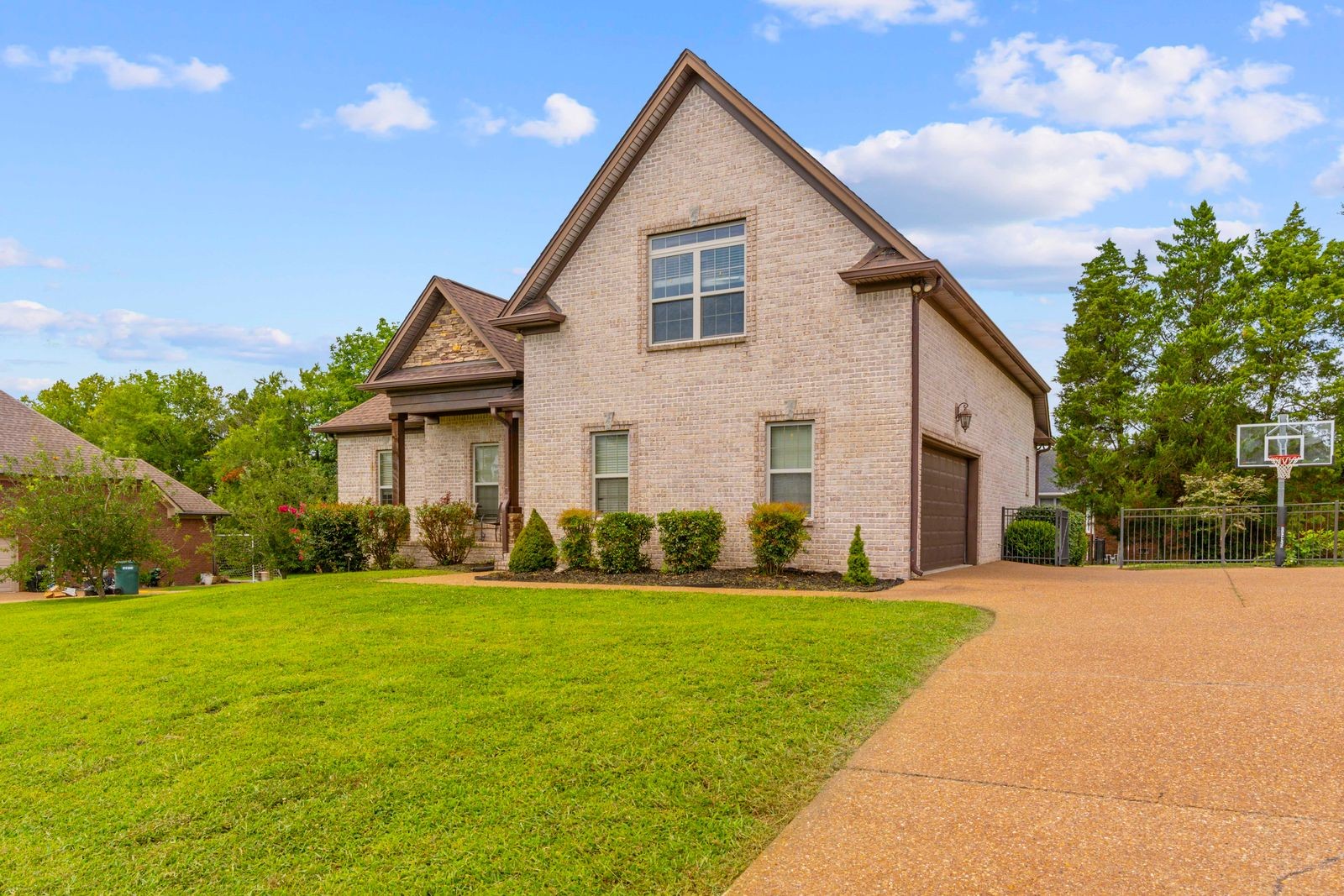 803 Manner Ln