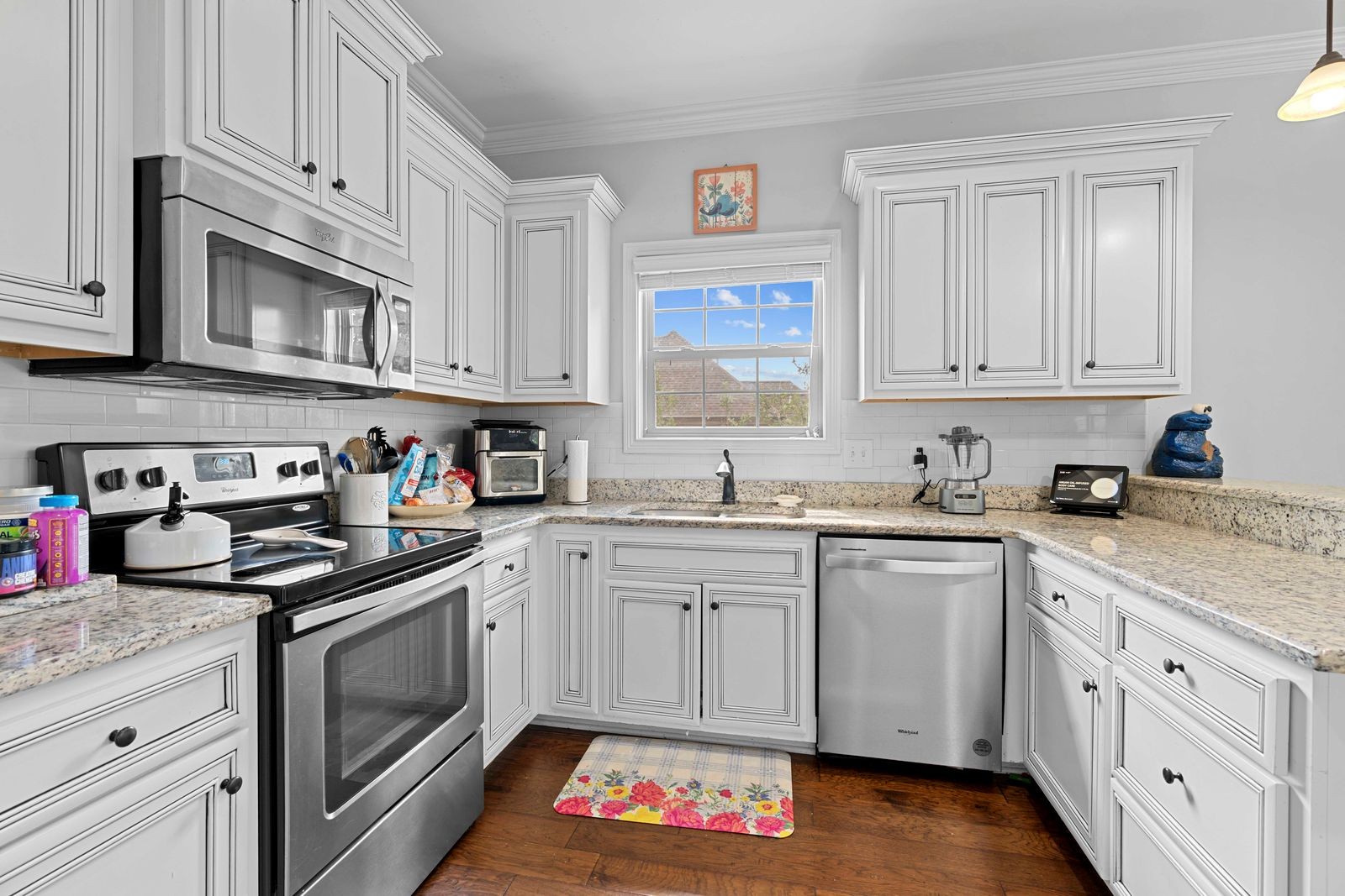 803 Manner Ln