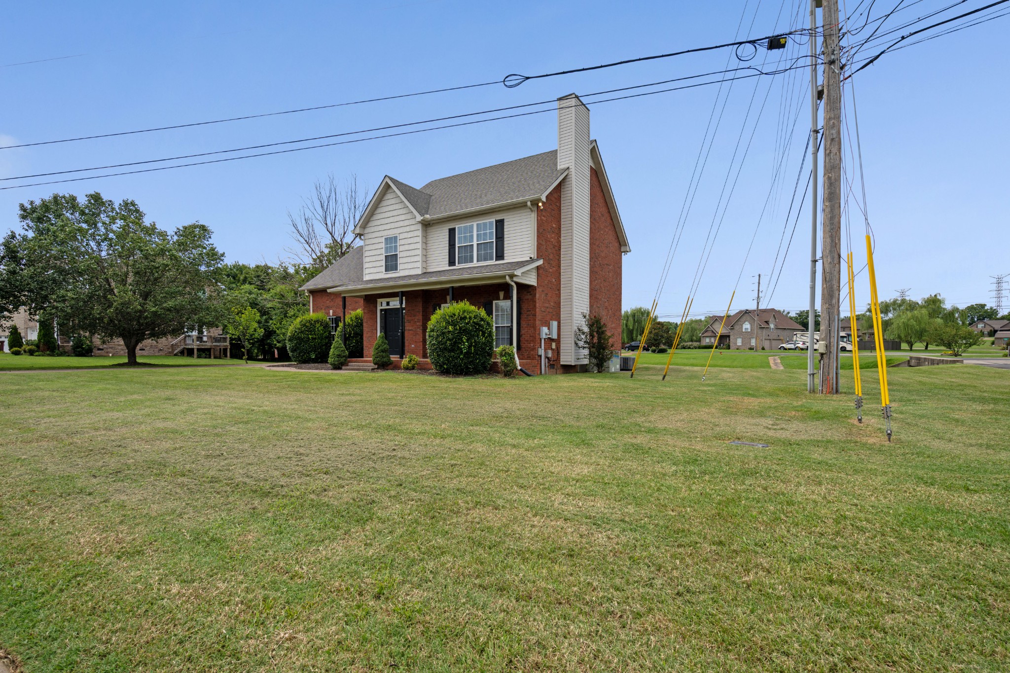 302 Twelve Oaks Ln