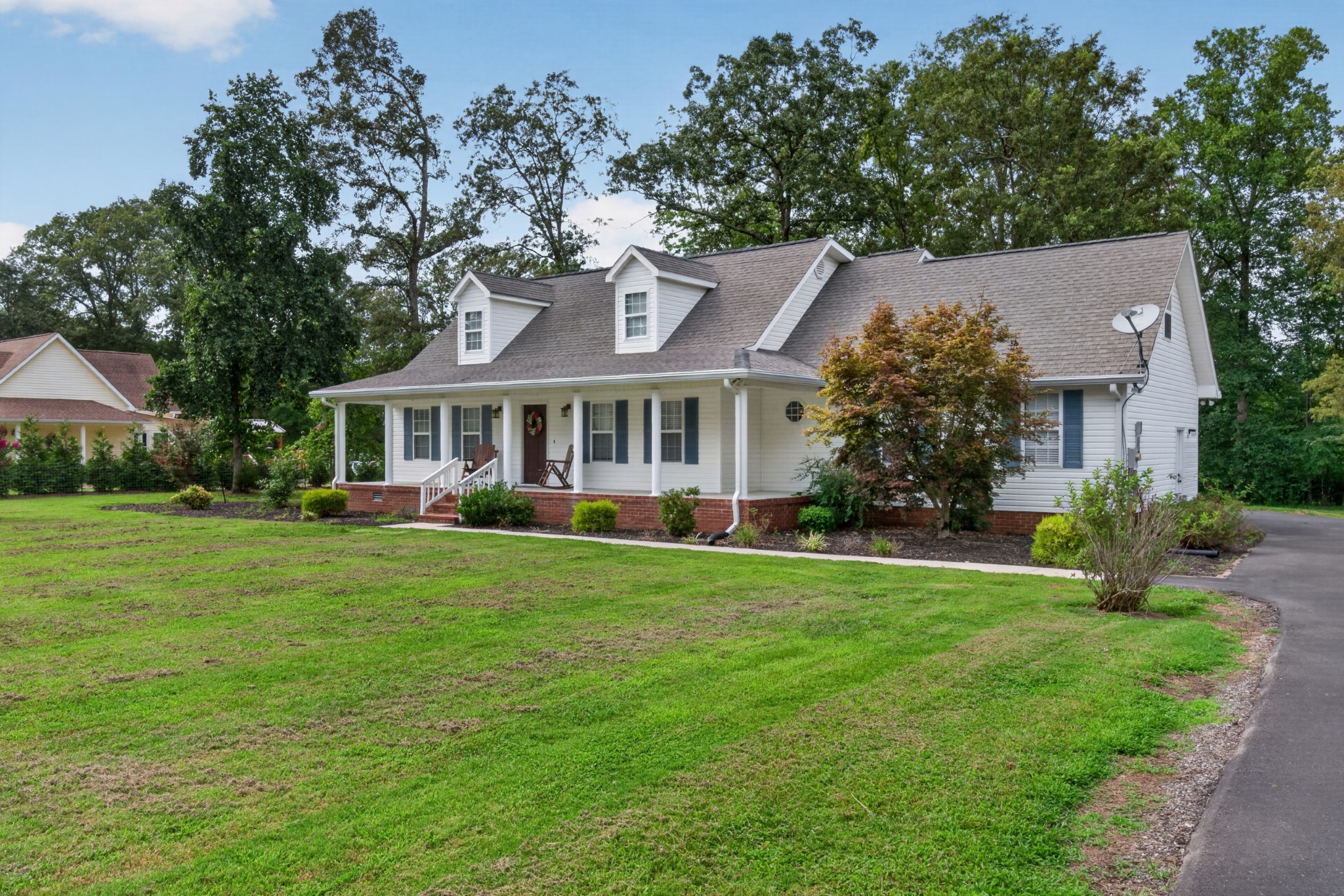 258 Oak Place Dr