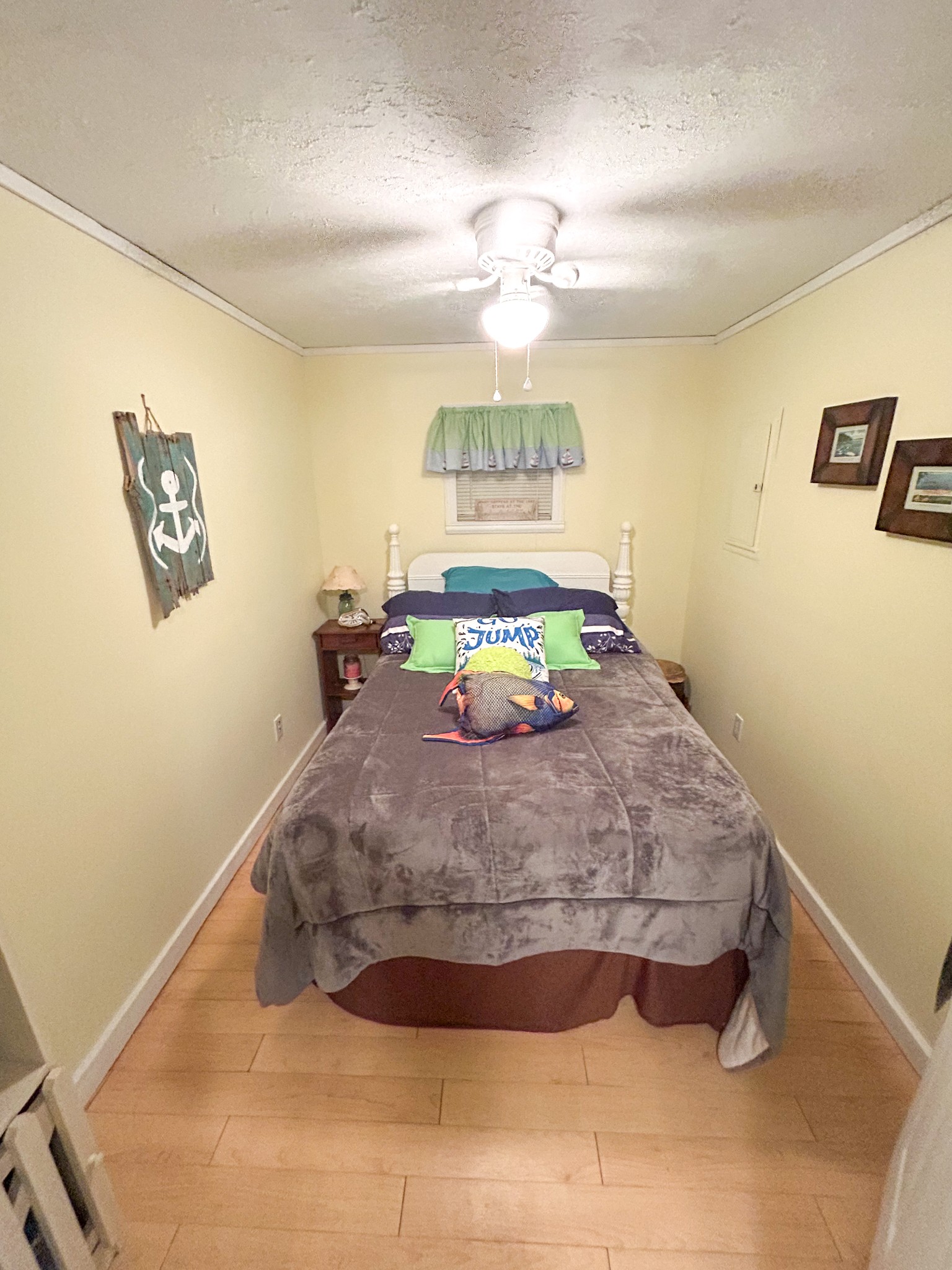 50 Apache Dr